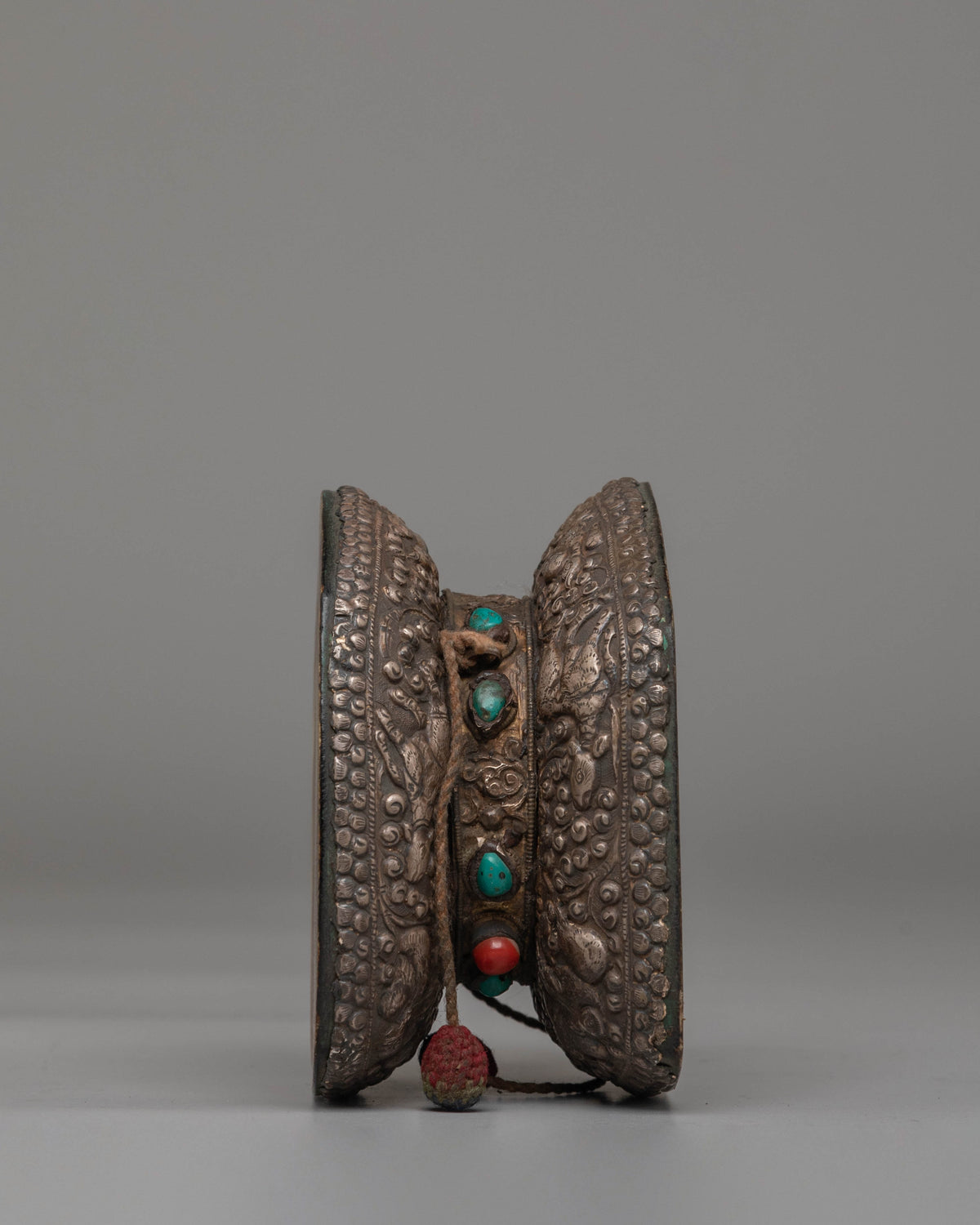 Handcrafted Buddhist Damaru for Ceremonies | Spiritual Instrument