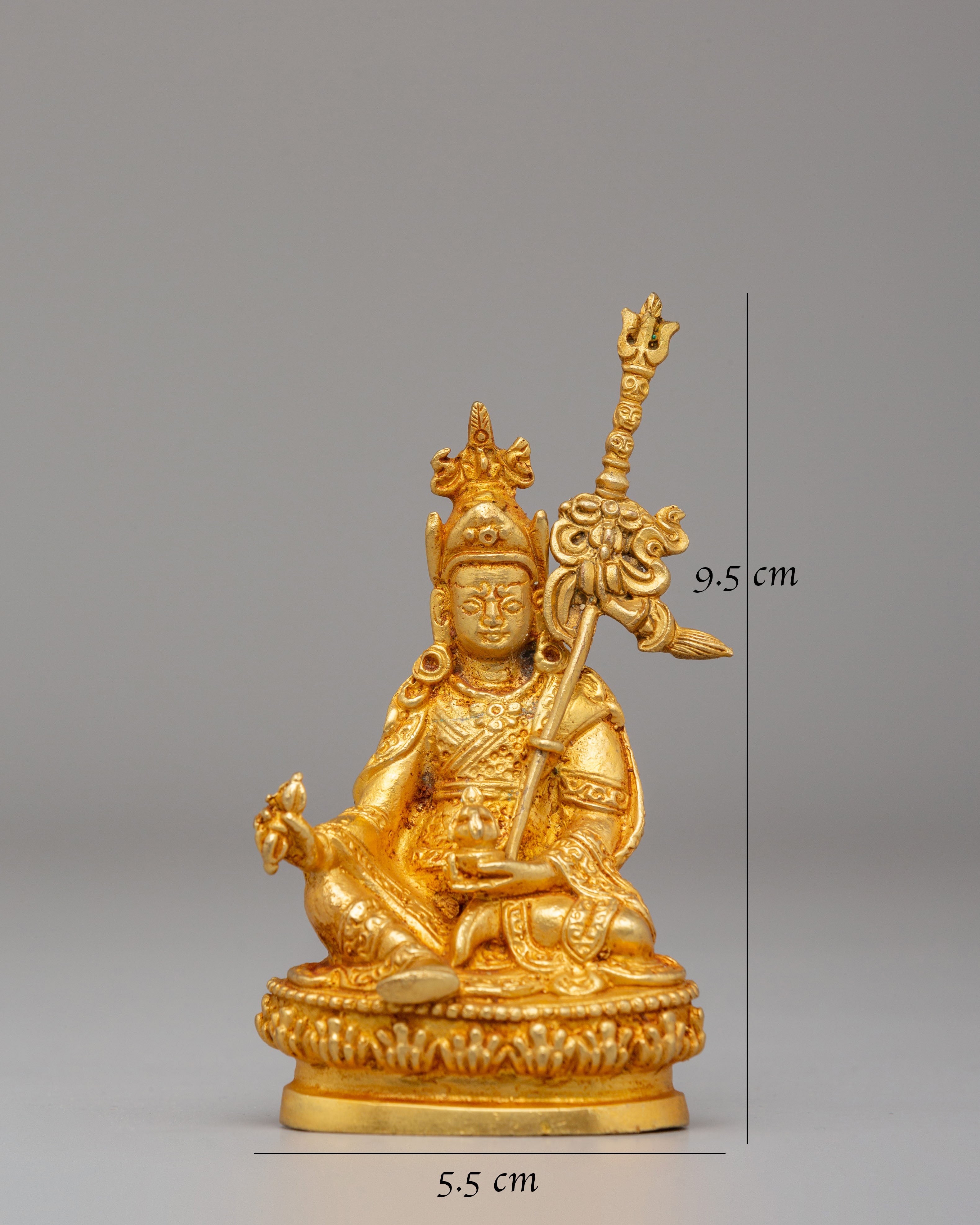 Traditional Altar Guru Rinpoche Statue | Sacred Buddhist Decor