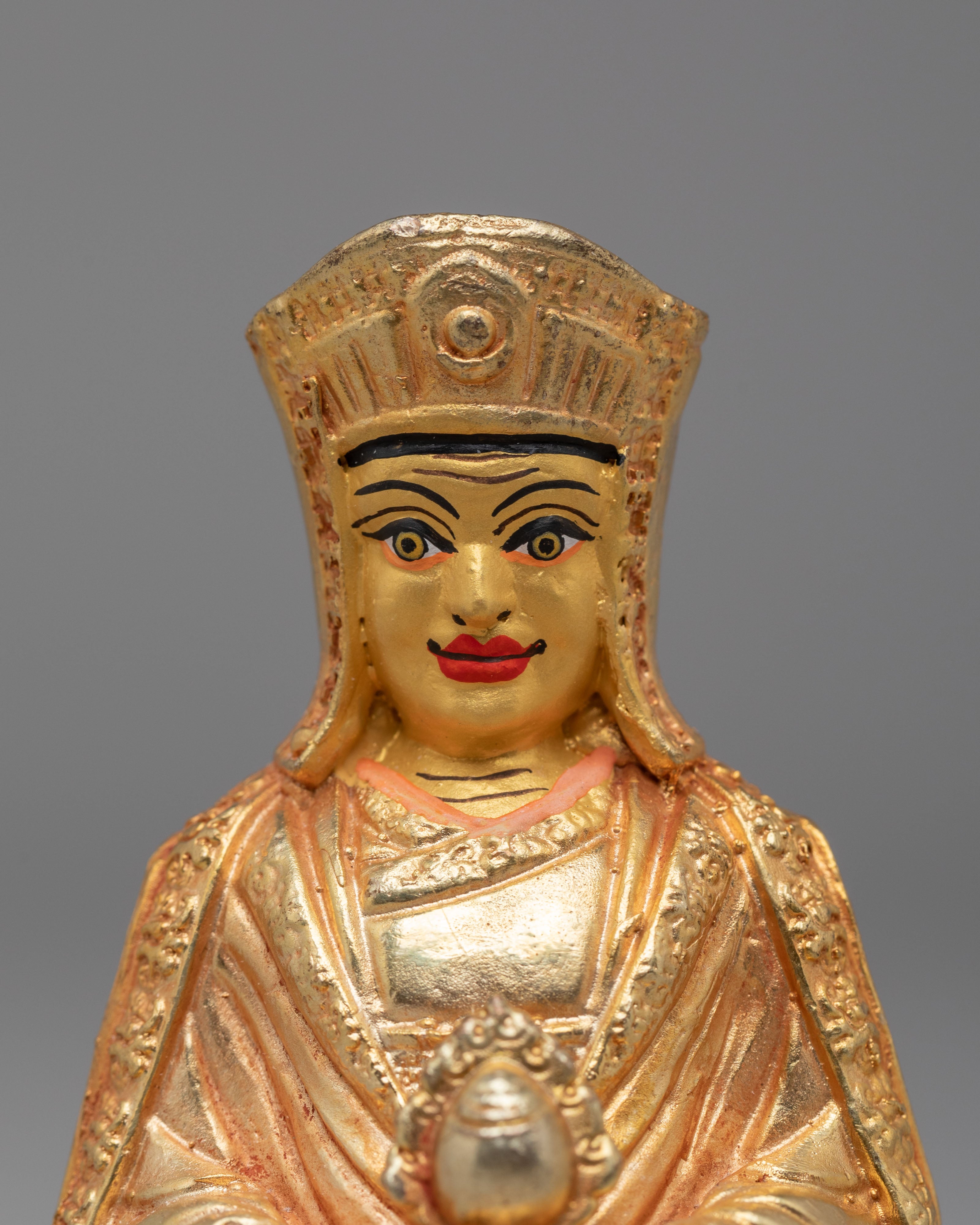 Traditional Sacred Gampopa Statue | A Symbol of Wisdom and Compassion