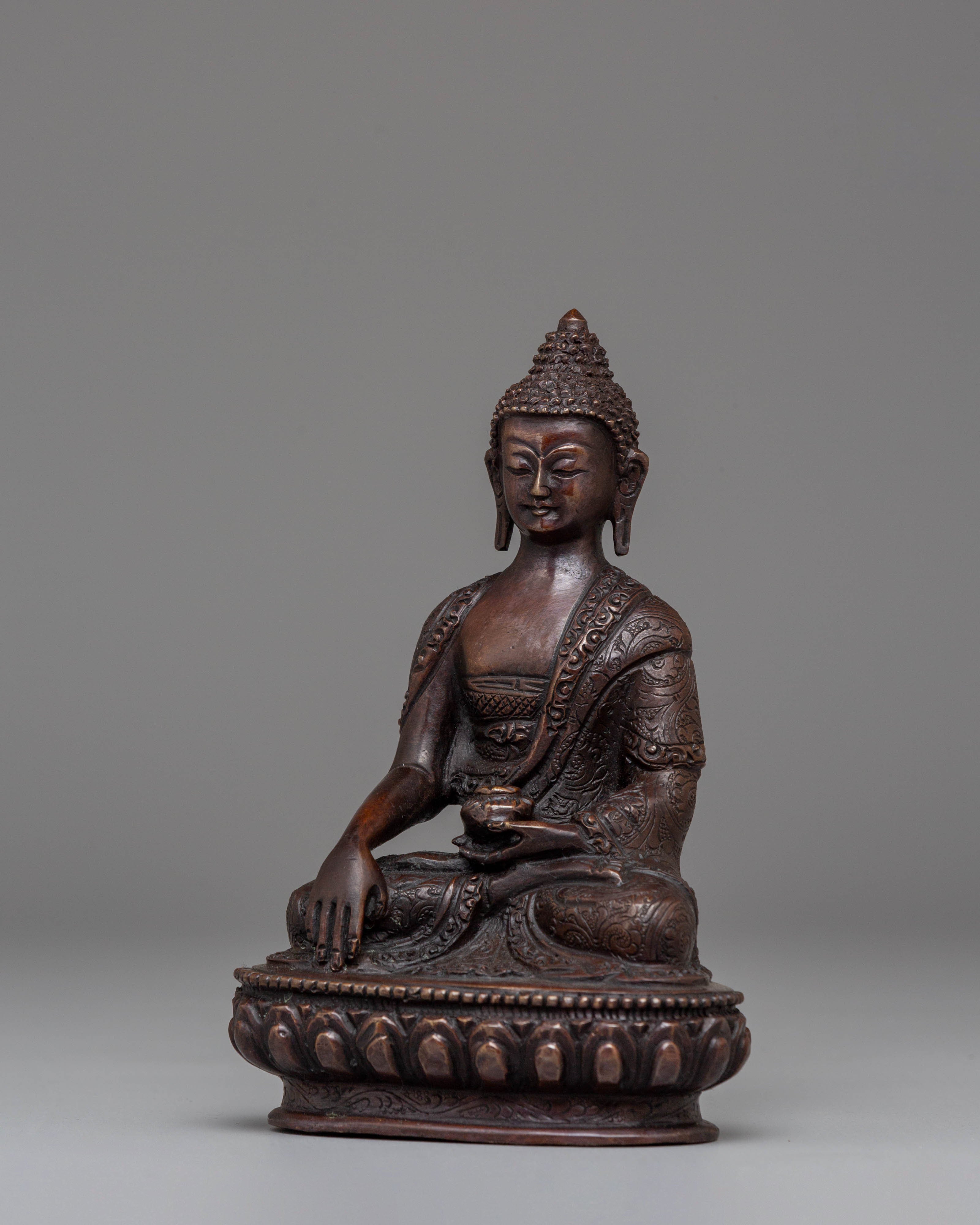 Shakyamuni Buddha Oxidized Tibetan Figurine for Decor