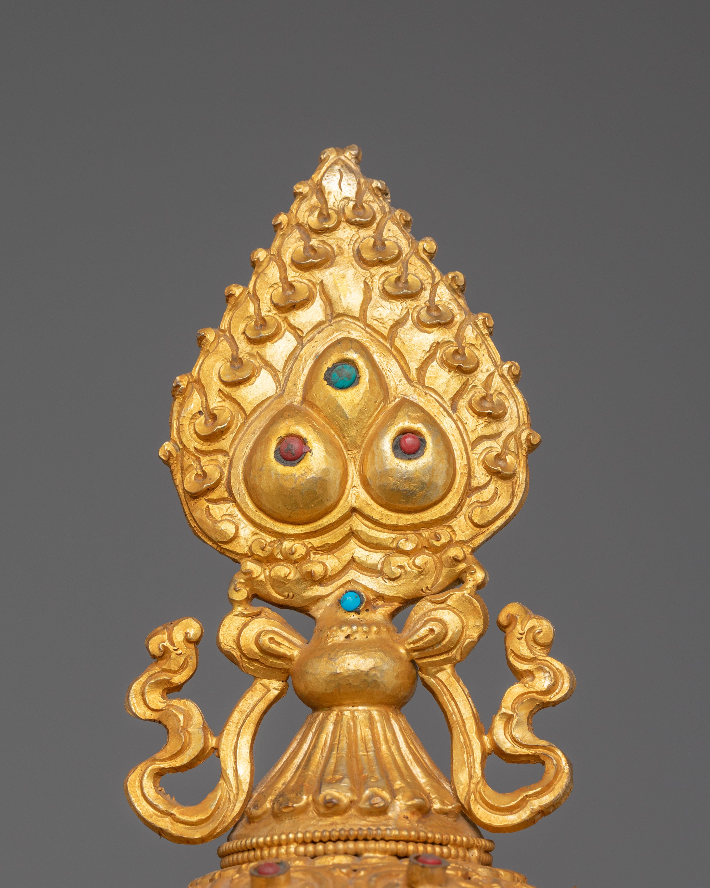 Buddhist-Inspired Ritual Skull Sculpture | Traditional Himalayan Artwork