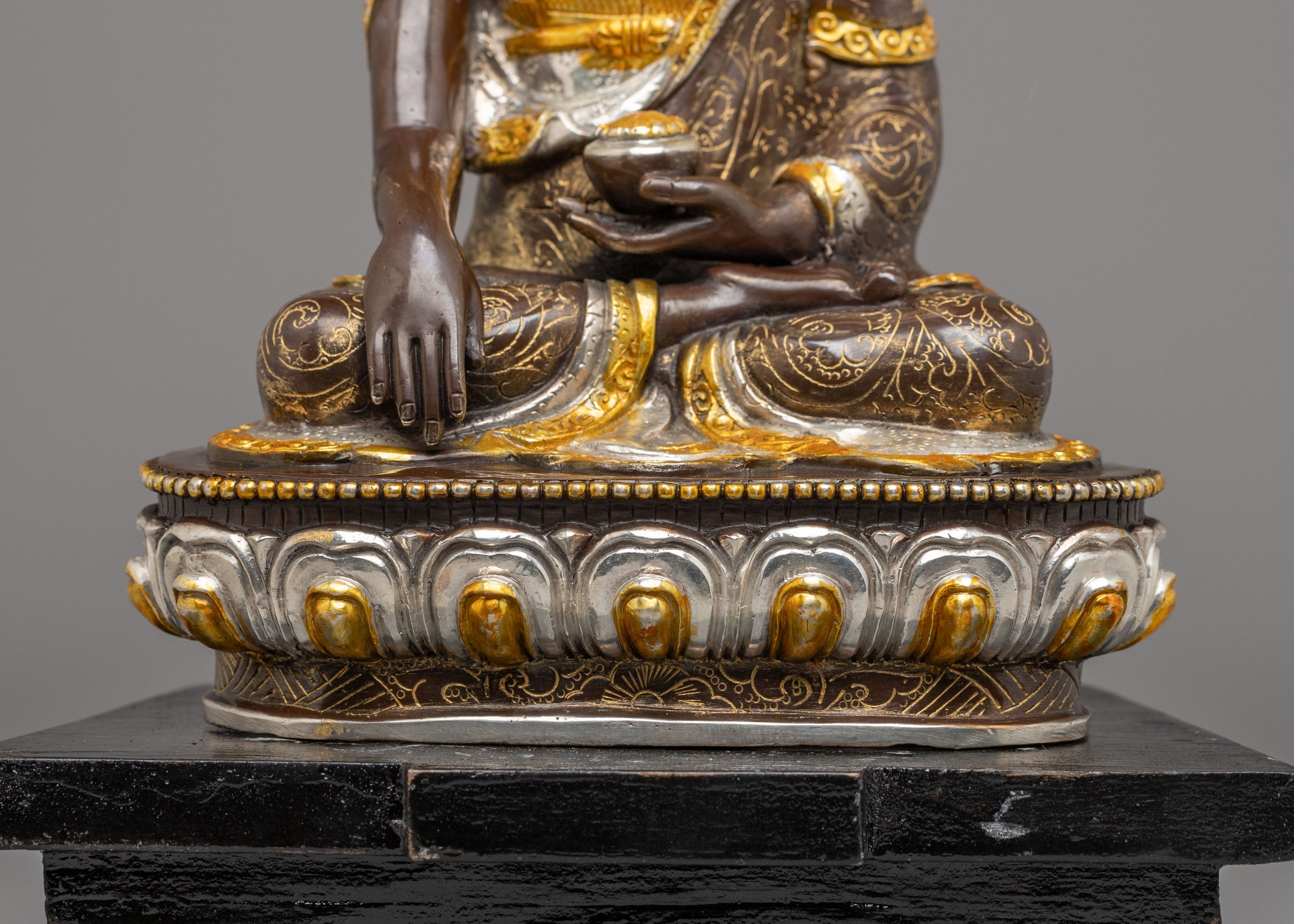 Sacred Shakyamuni Buddha Altar Figurine | Buddhist Art