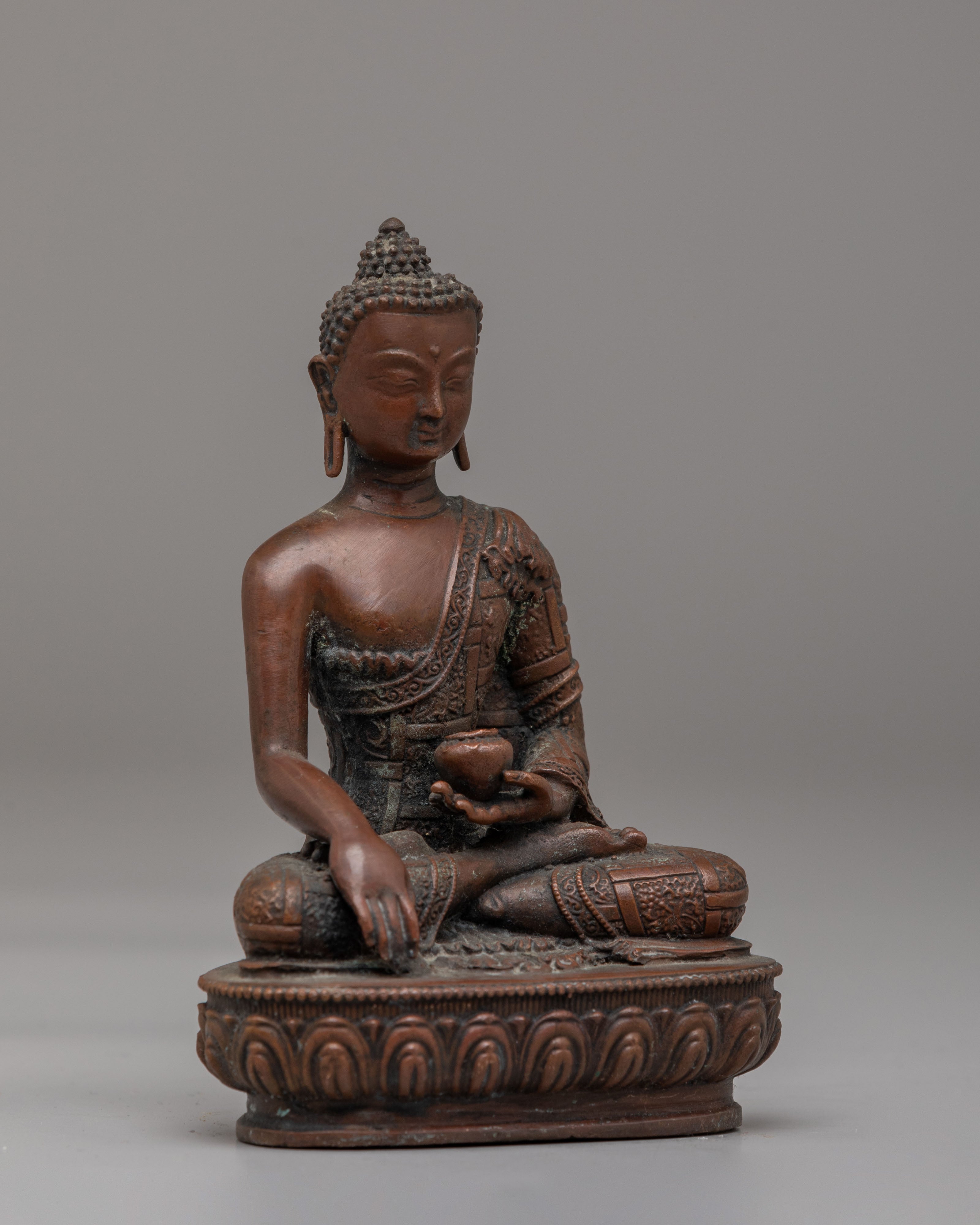 Enlightenment Shakyamuni Buddha Figurine | Oxidized Copper Sculpture