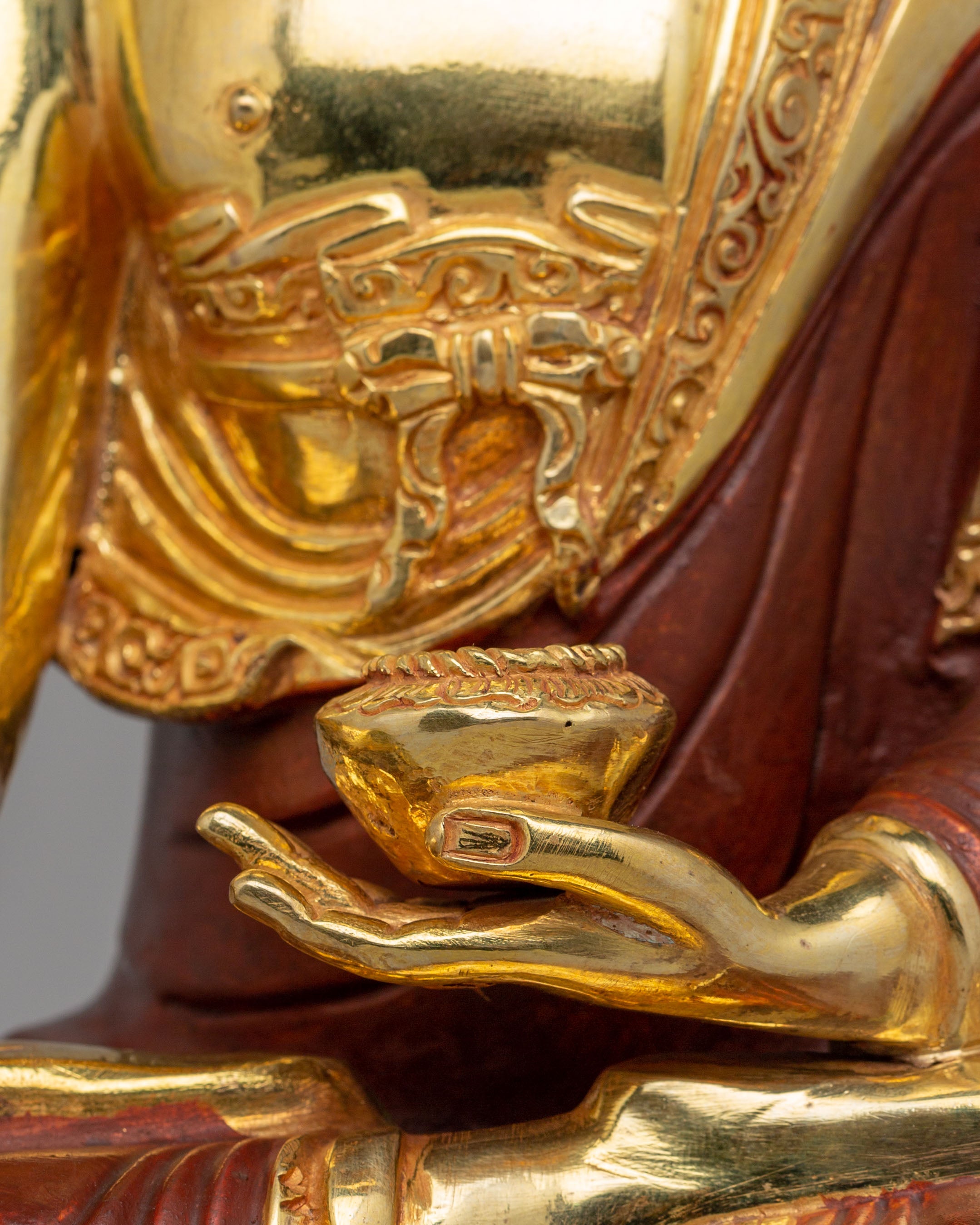 Copper Statue of Buddha Shakyamuni | Sacred Figure of Wisdom & Enlightenment