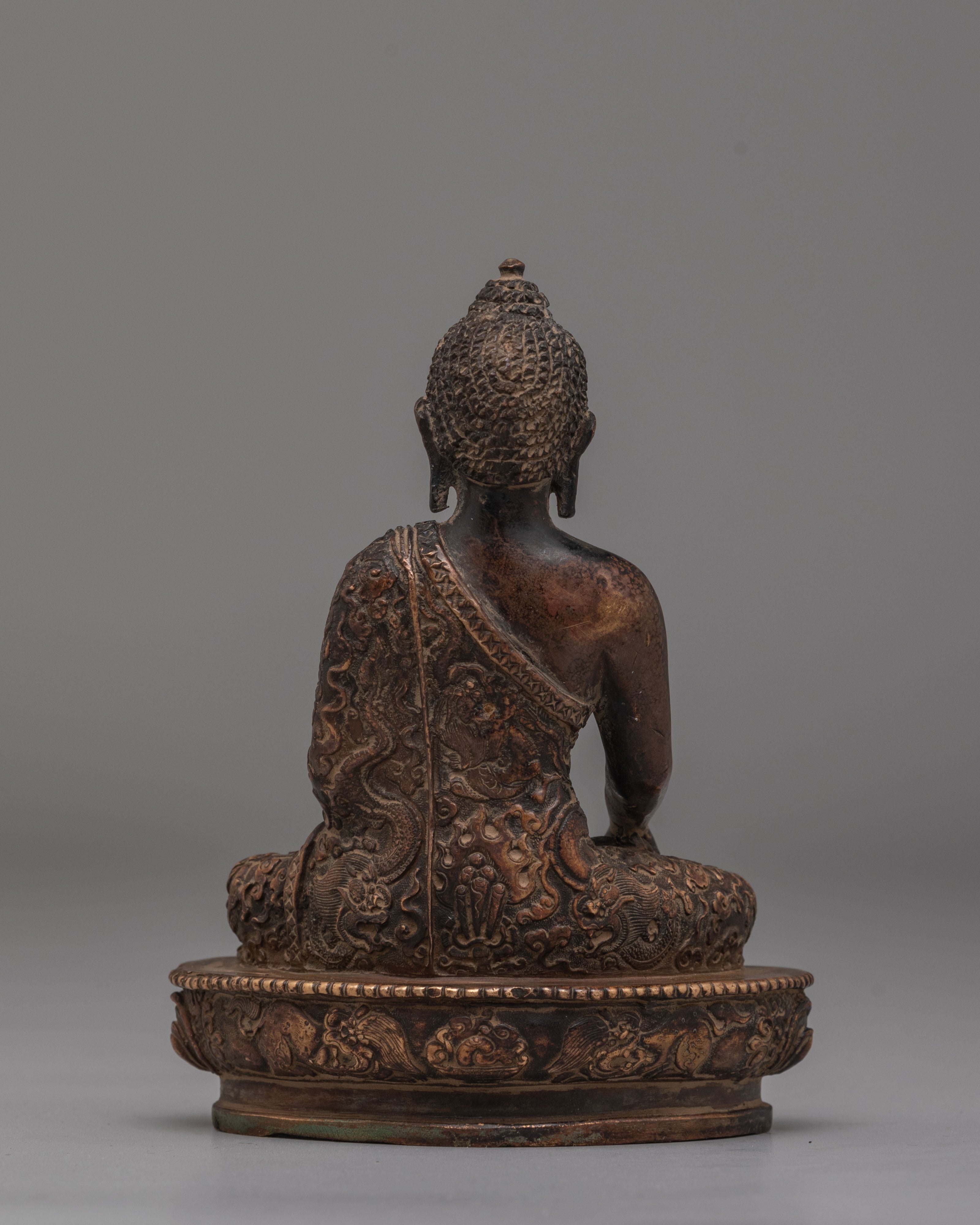Shakyamuni Buddha Spiritual Figurine | Antique-Finished Gold-Plated Statue
