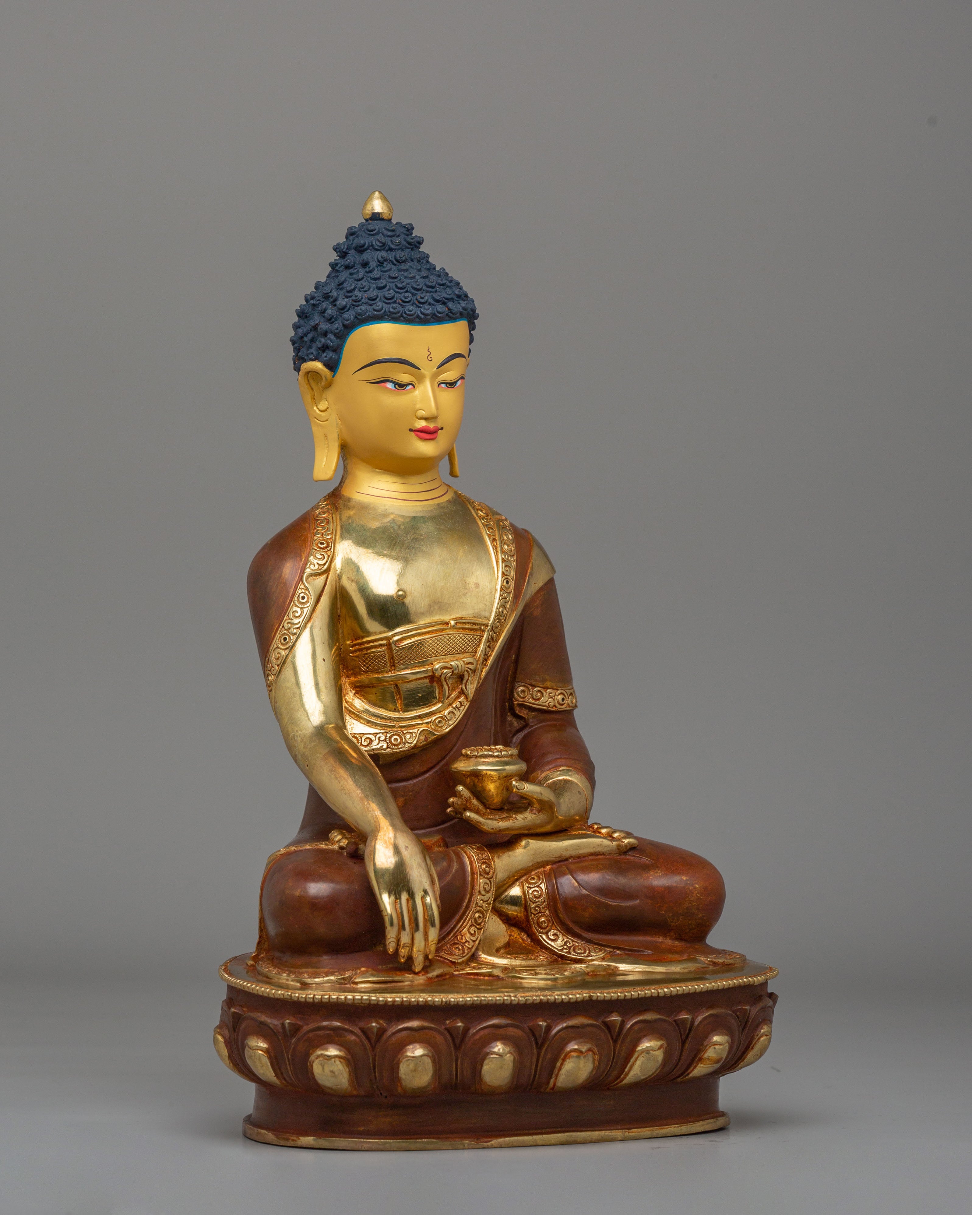 Sage Shakyamuni Buddha Statue | Symbol of Enlightenment