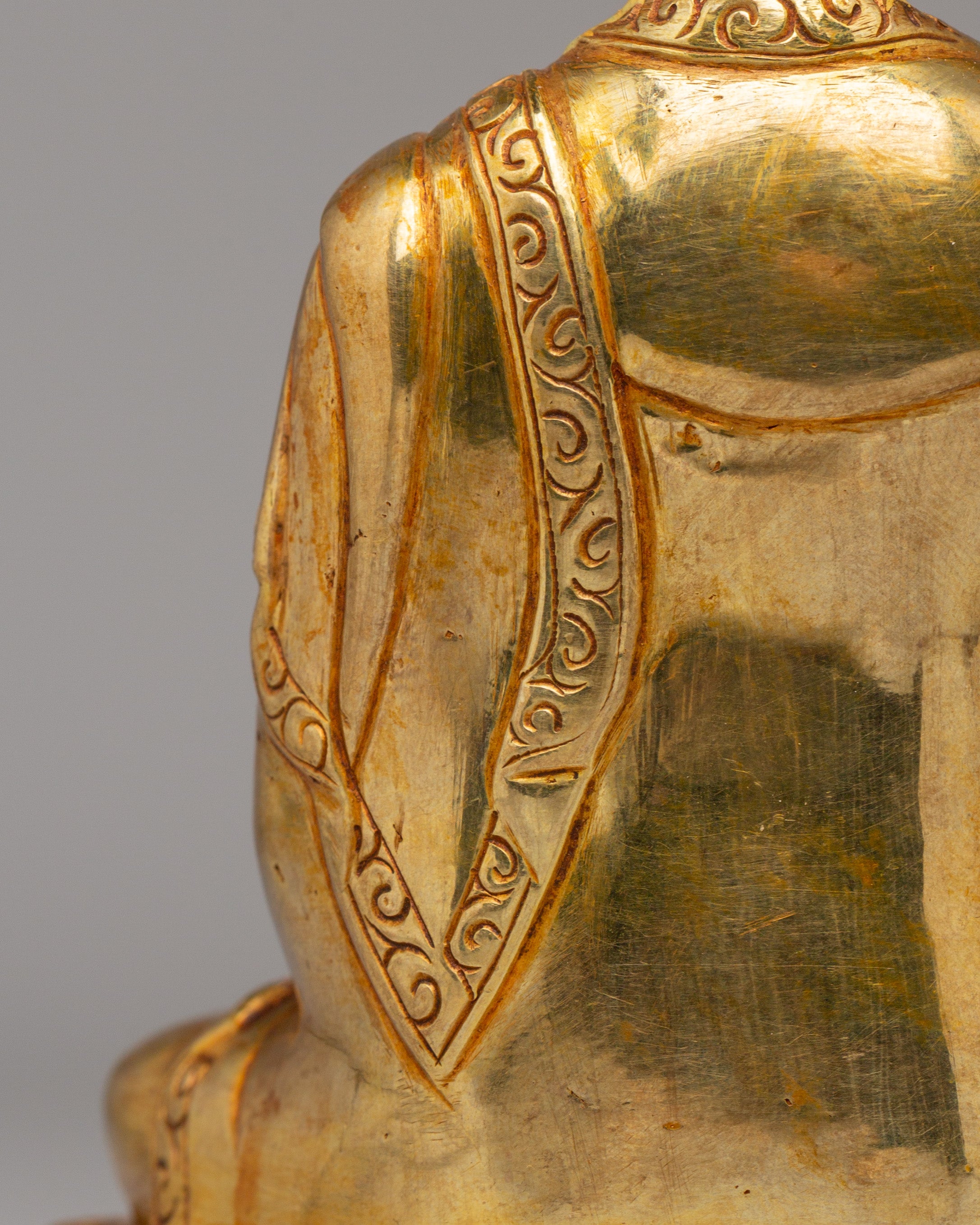 Golden Shakyamuni Buddha Statue | Symbol of Enlightenment and Serenity