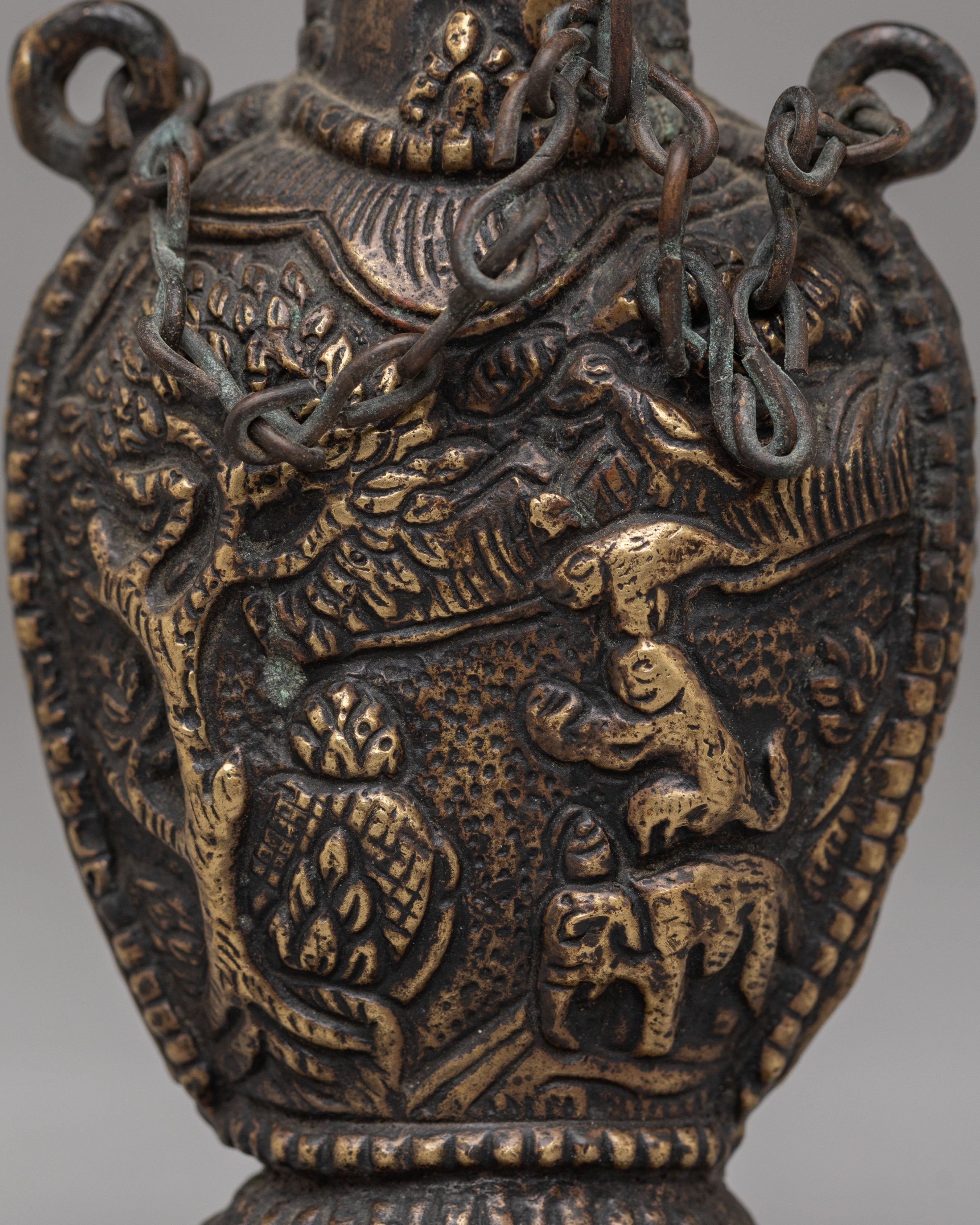 Buddhist Four Harmonious Friends Snuff Pot | Symbolizing Unity and Friendship