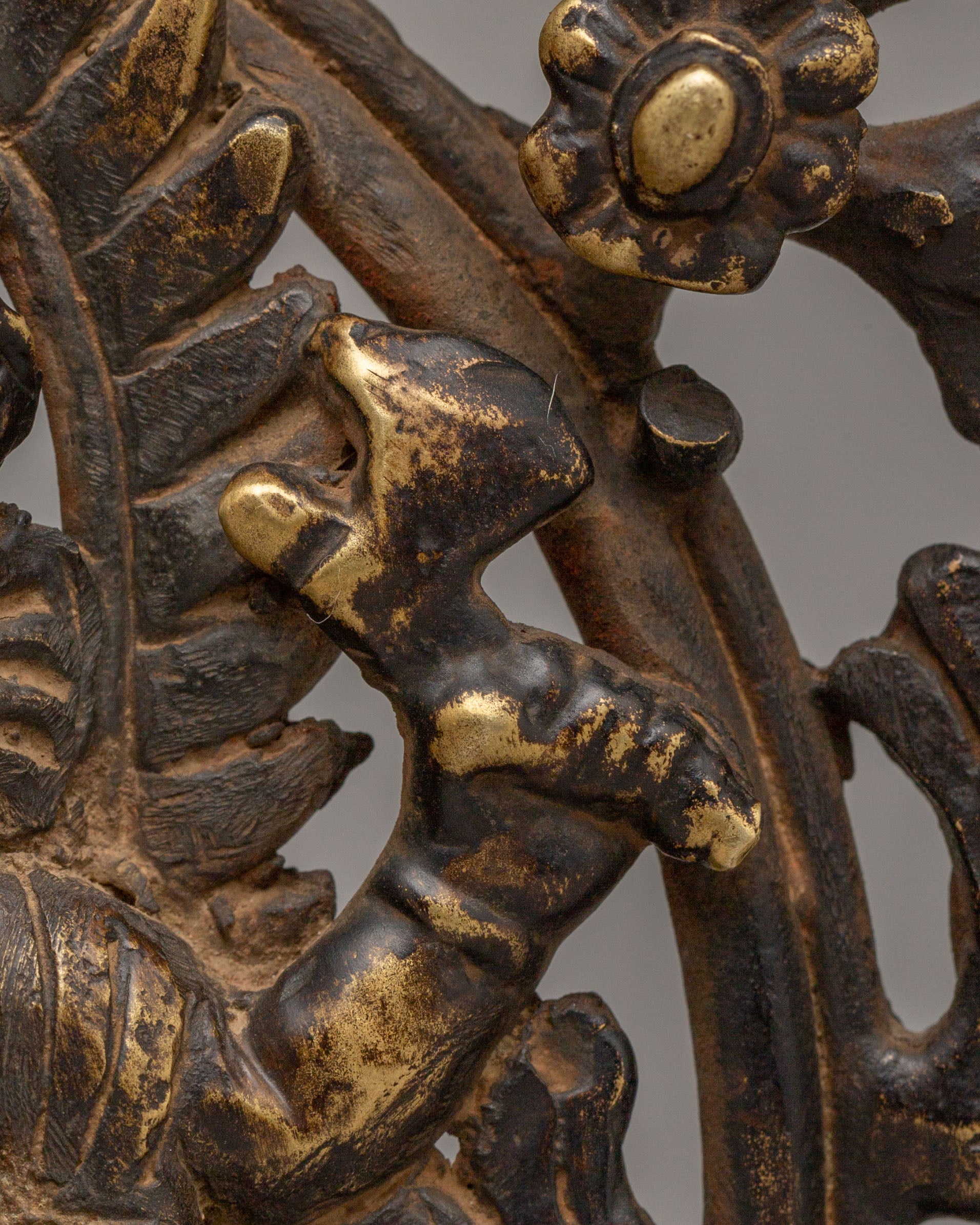 Sacred Ganapati Sculpture | Traditional Nepalese Artwork