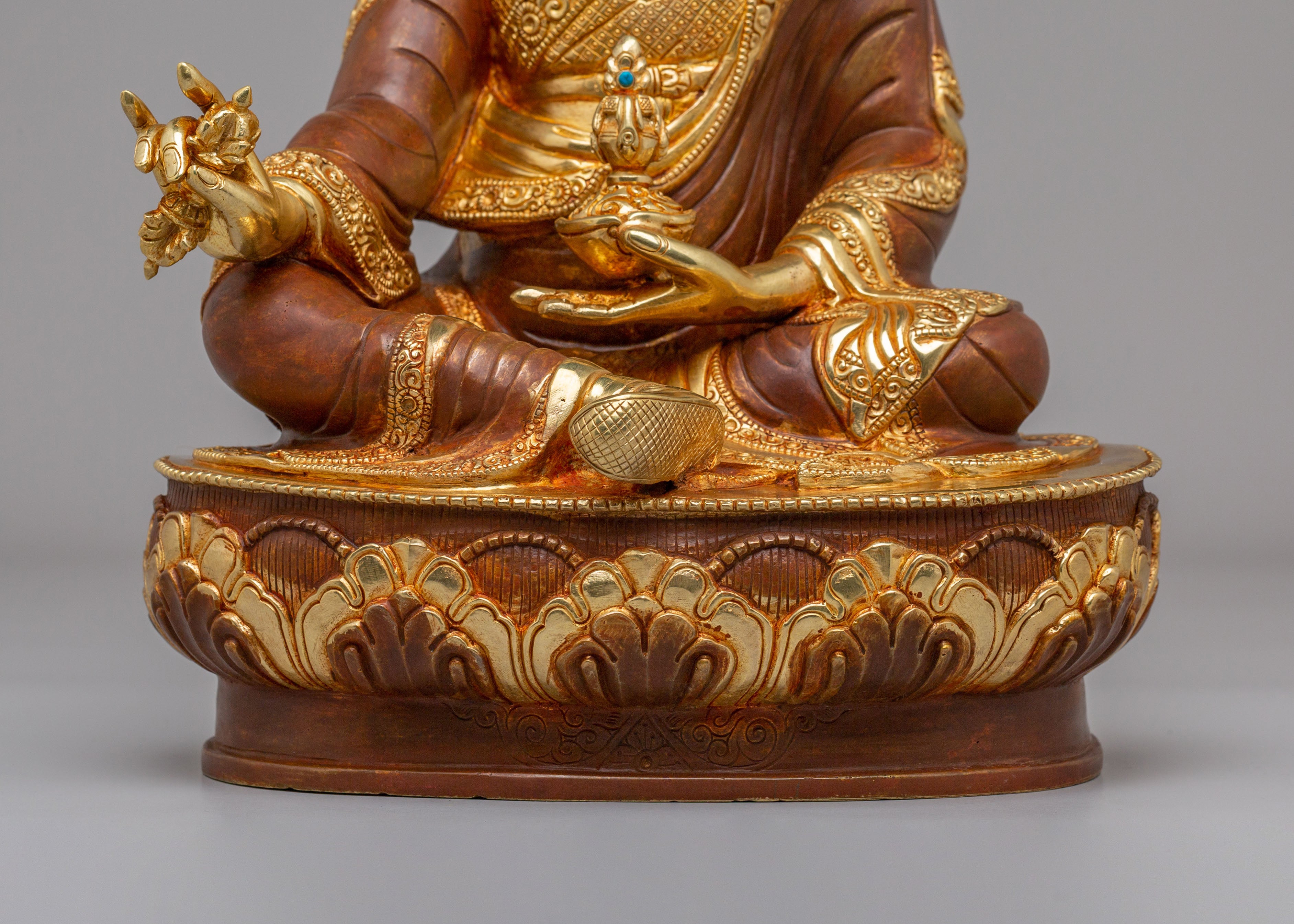 Spiritual Tibetan Guru Rinpoche Figurine | Symbol of Vajrayana Wisdom, Protection