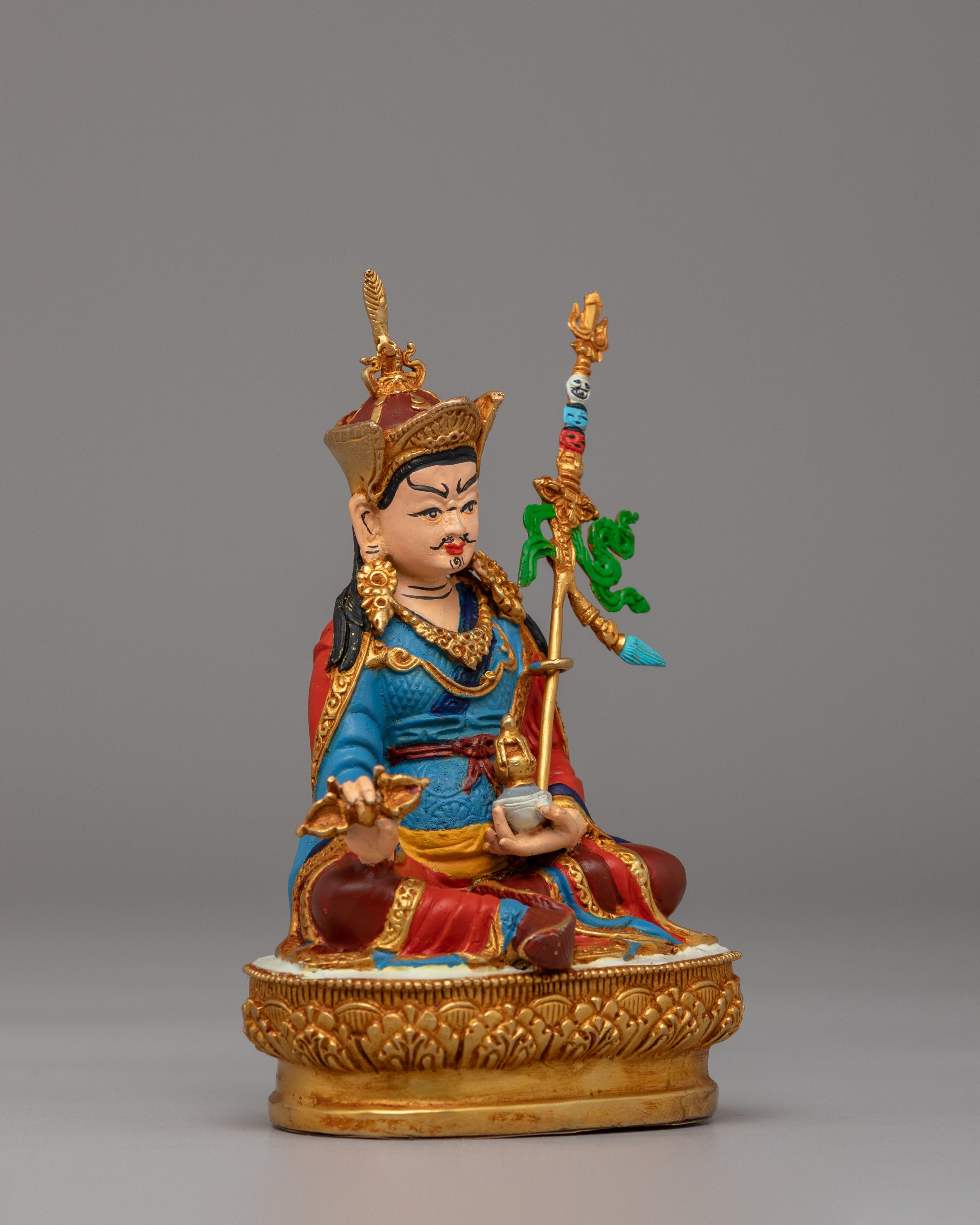 Guru Rinpoche Divine Statue | Symbol of Wisdom