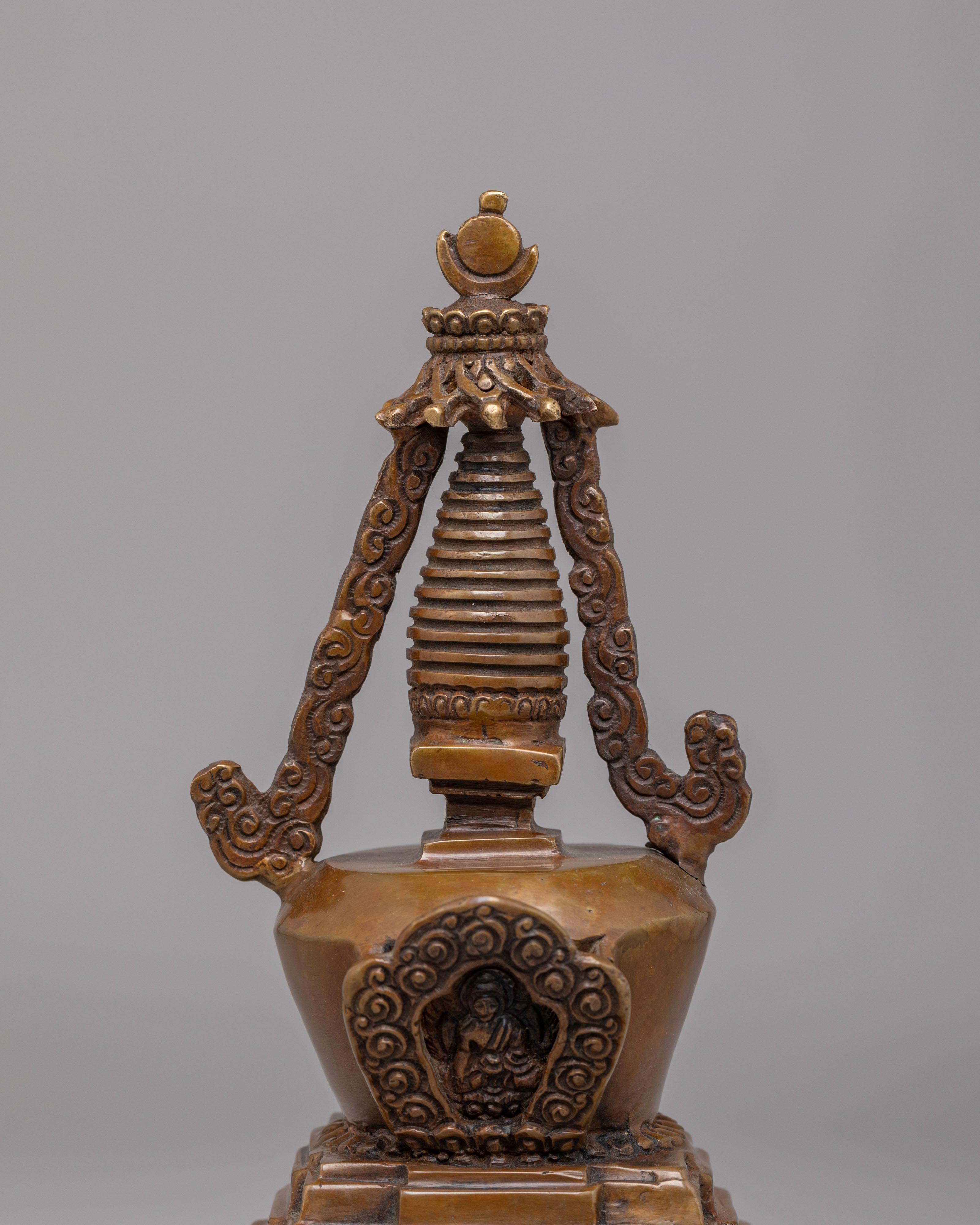 Eight Buddhist stupa set | A Sacred Symbol of Spiritual Enlightenment