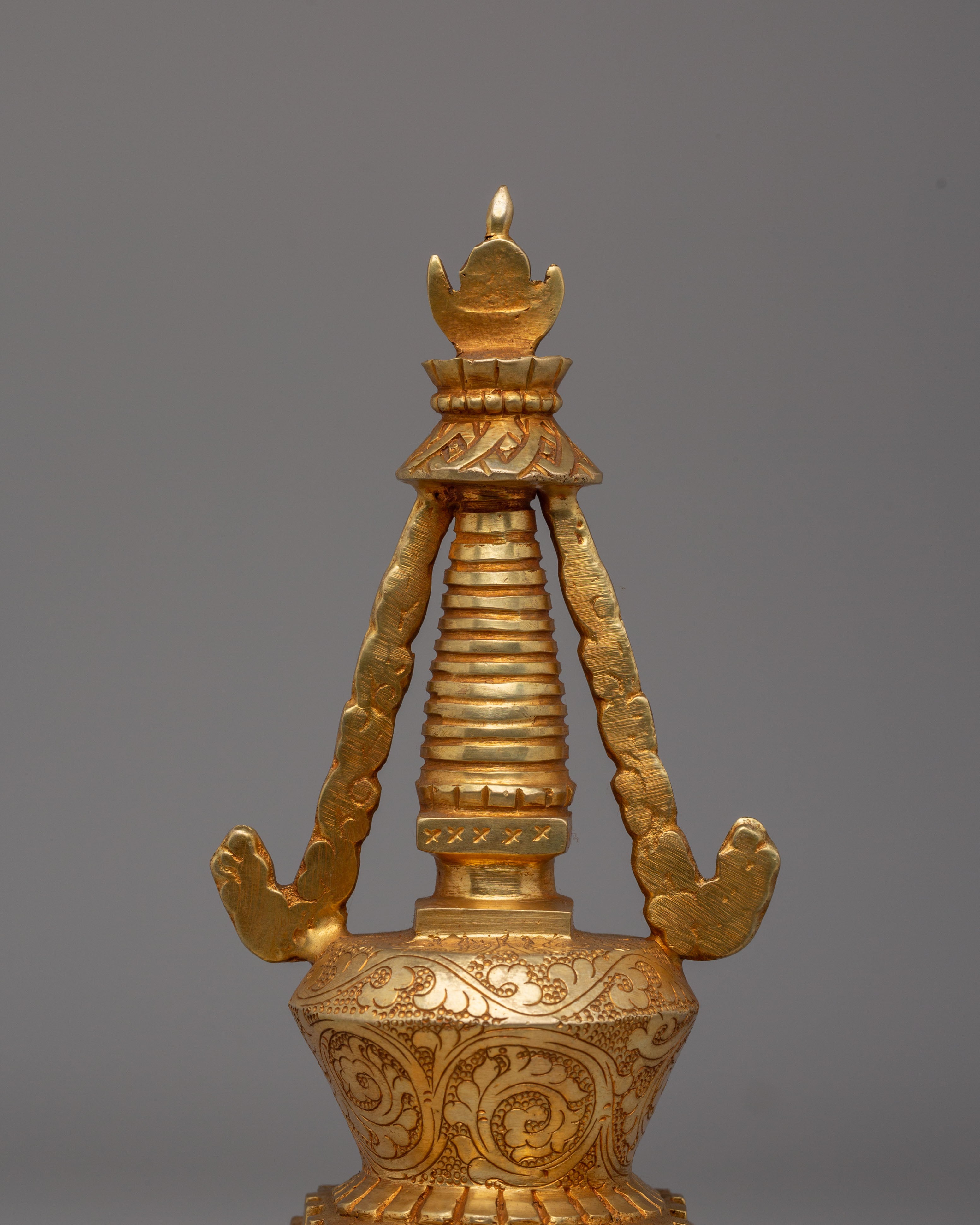 Traditional Tibetan Prayer Stupa | Many Doors Stupa