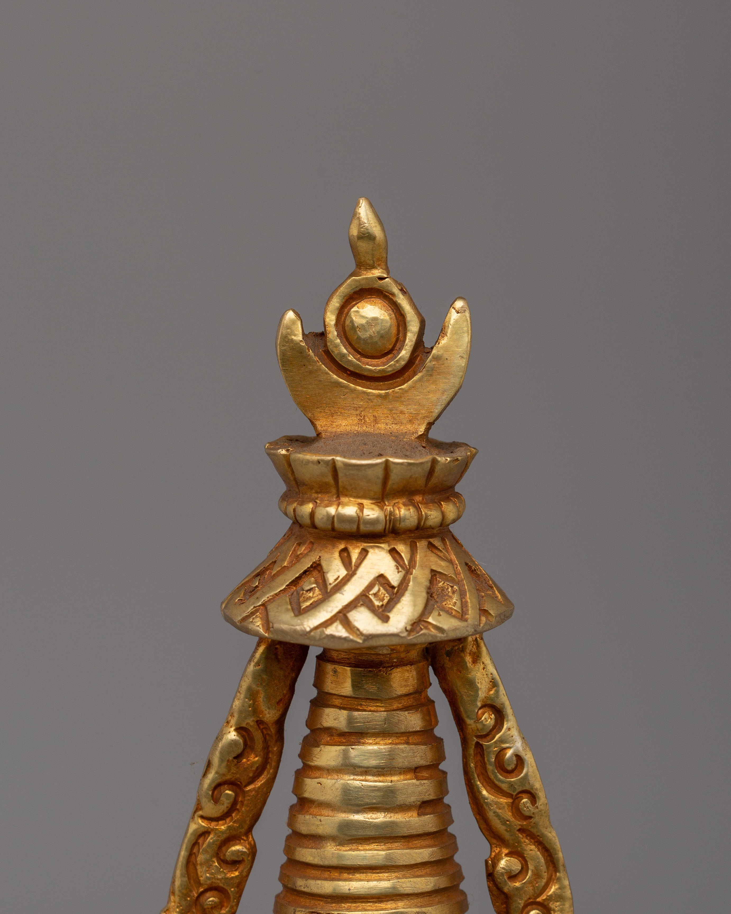Traditional Tibetan Prayer Stupa | Many Doors Stupa