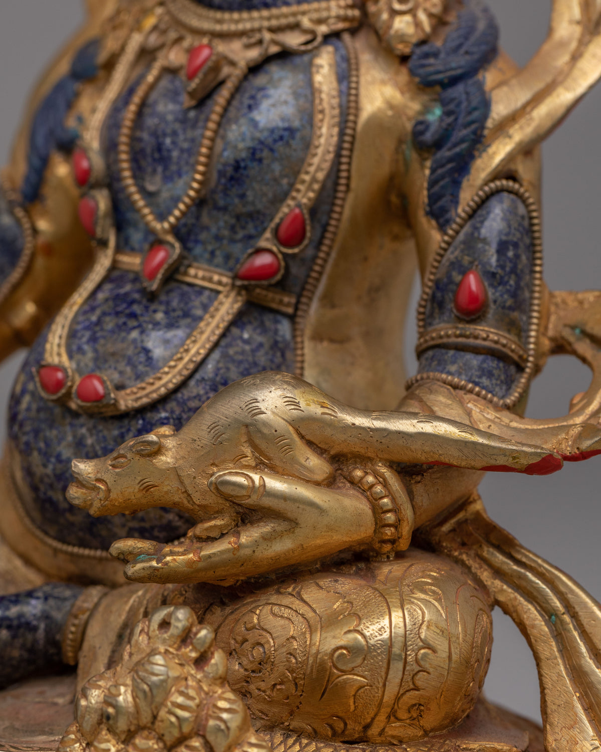 Wealth Lord Dzambhala Statue | Traditional Himalayan Artwork
