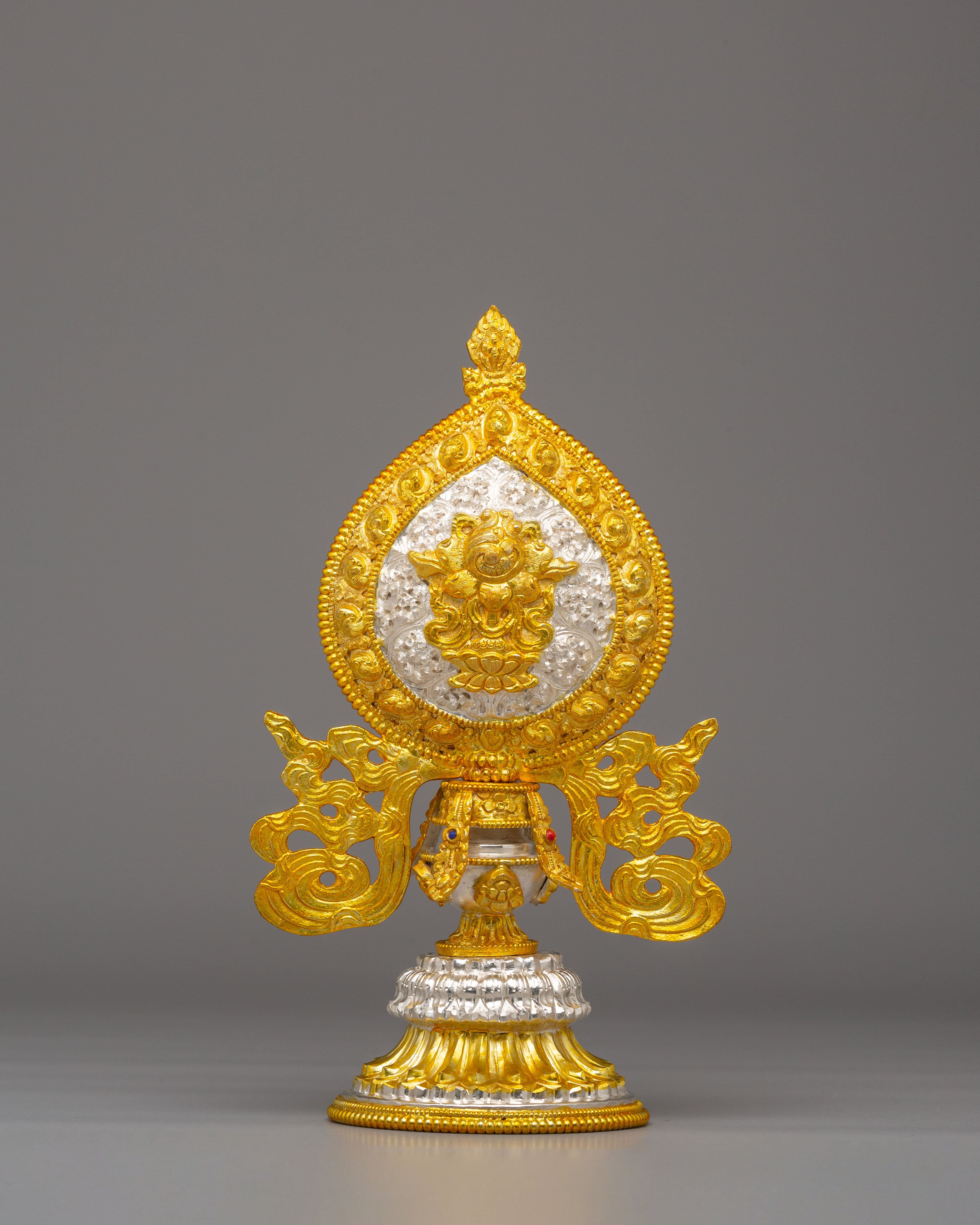 Tibetan Altar Eight Auspicious Symbols | Tibetan Buddhist Ritual Tools