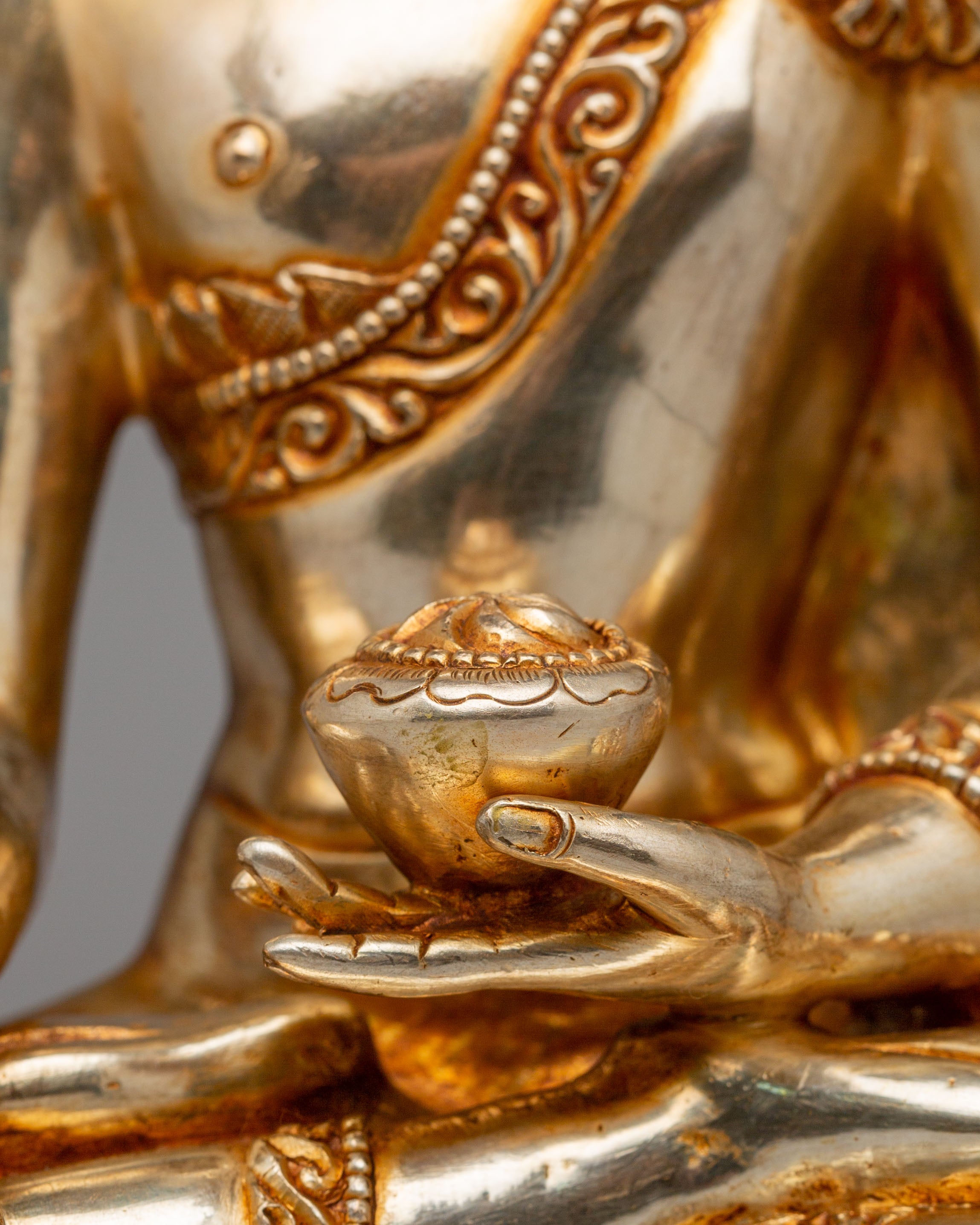 Enlightenment Buddha Shakyamuni Figurine | The Buddha of Peace & Wisdom