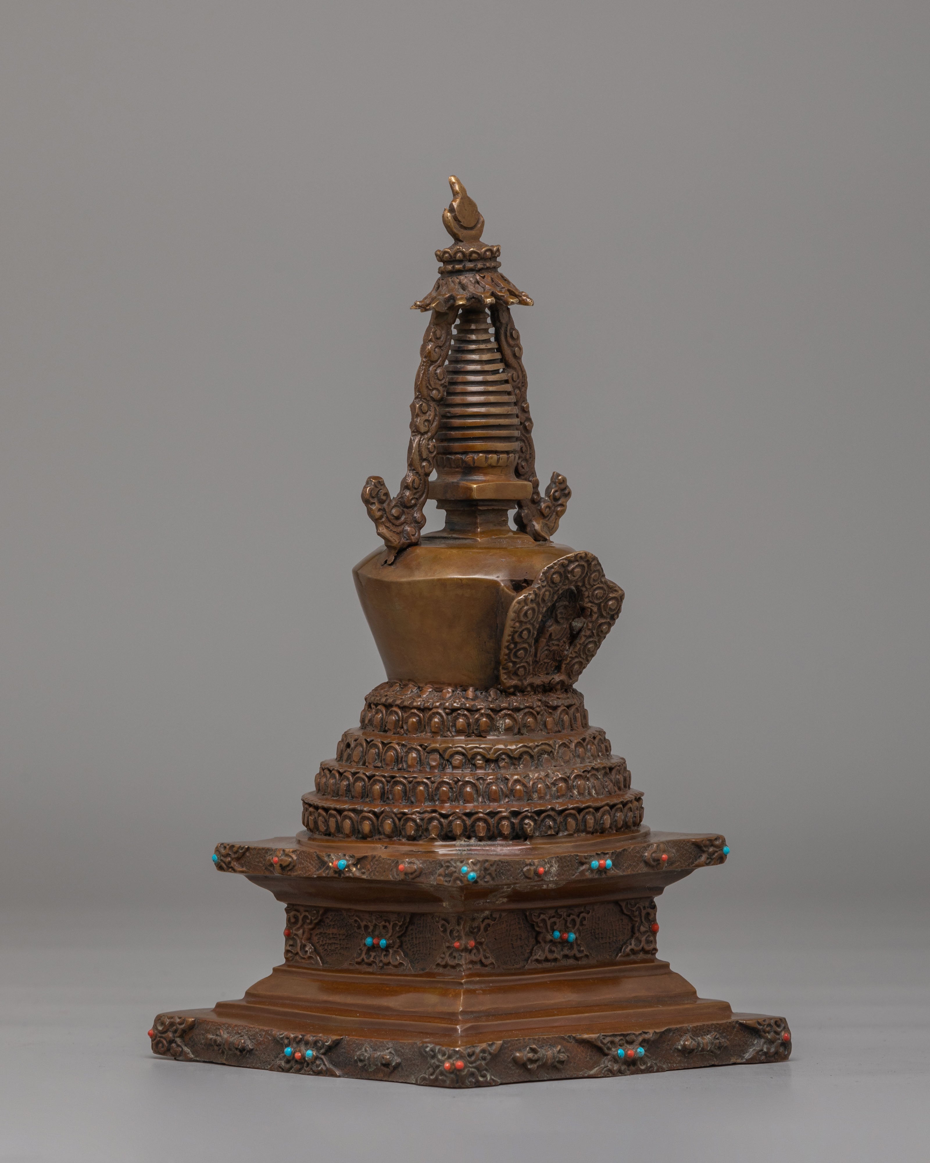 Eight Buddhist stupa set | A Sacred Symbol of Spiritual Enlightenment