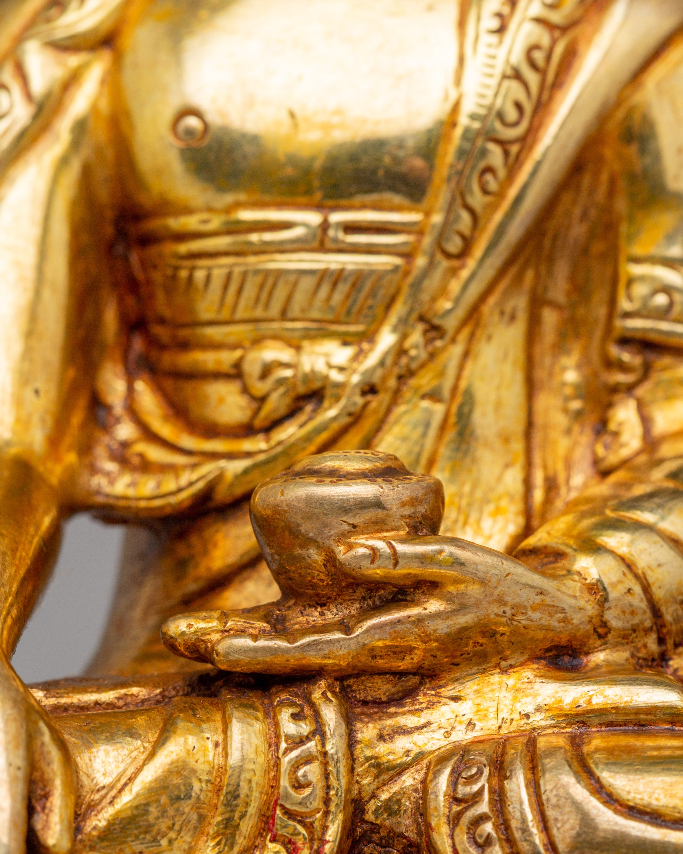 Golden Shakyamuni Buddha Statue | Symbol of Enlightenment and Serenity