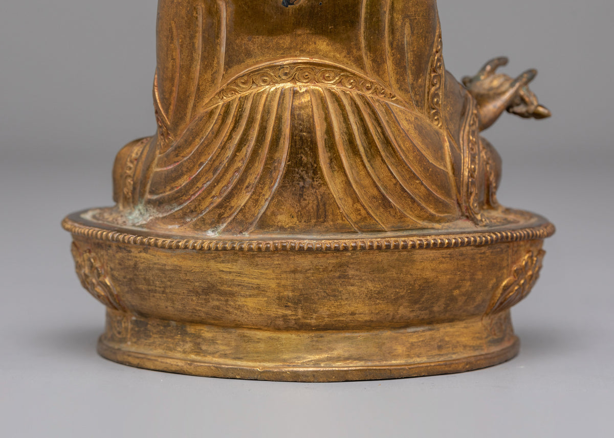Buddhist Guru Rinpoche Sculpture | Symbol of Wisdom and Compassion