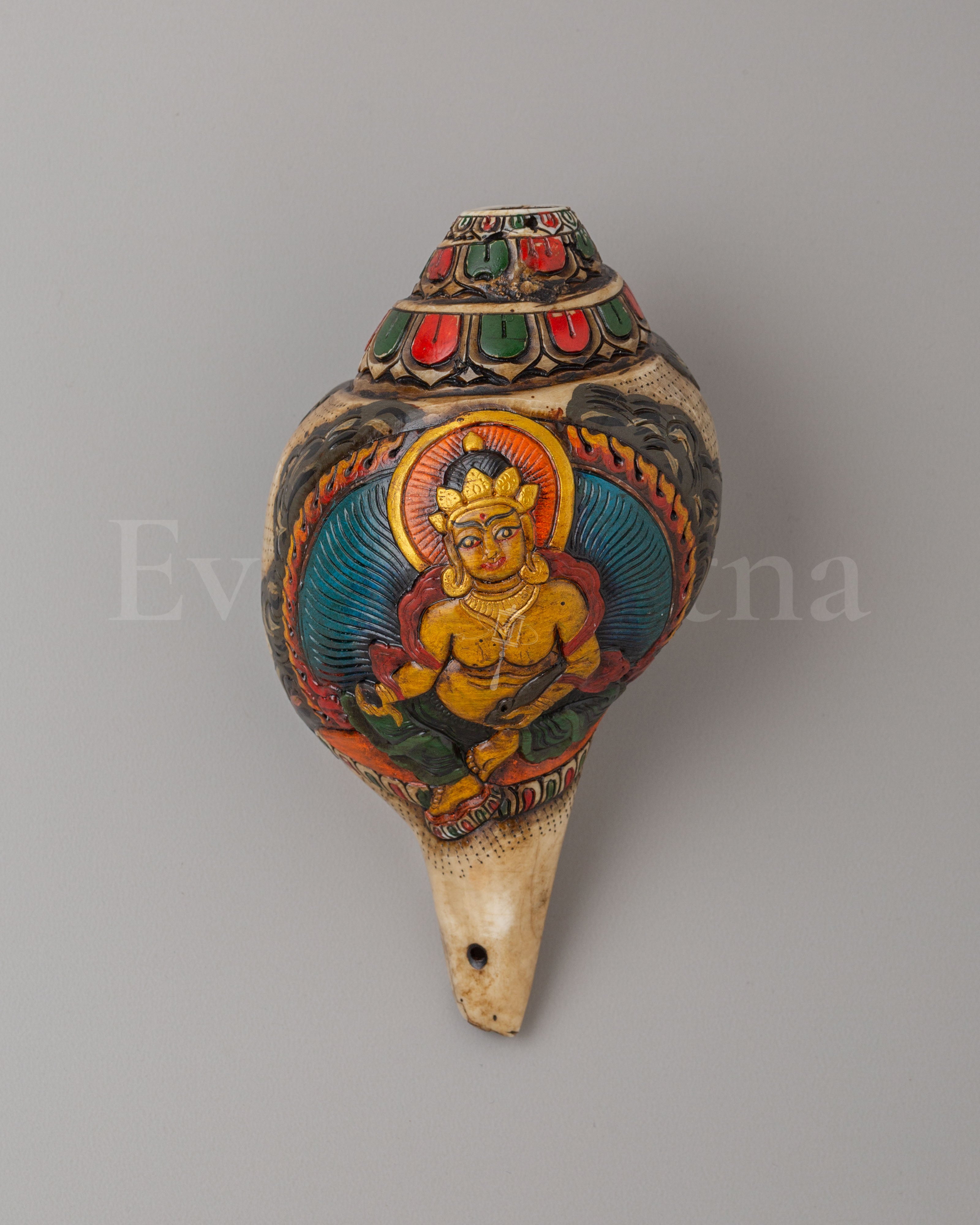 Dzambhala Carved Ritual Conch 