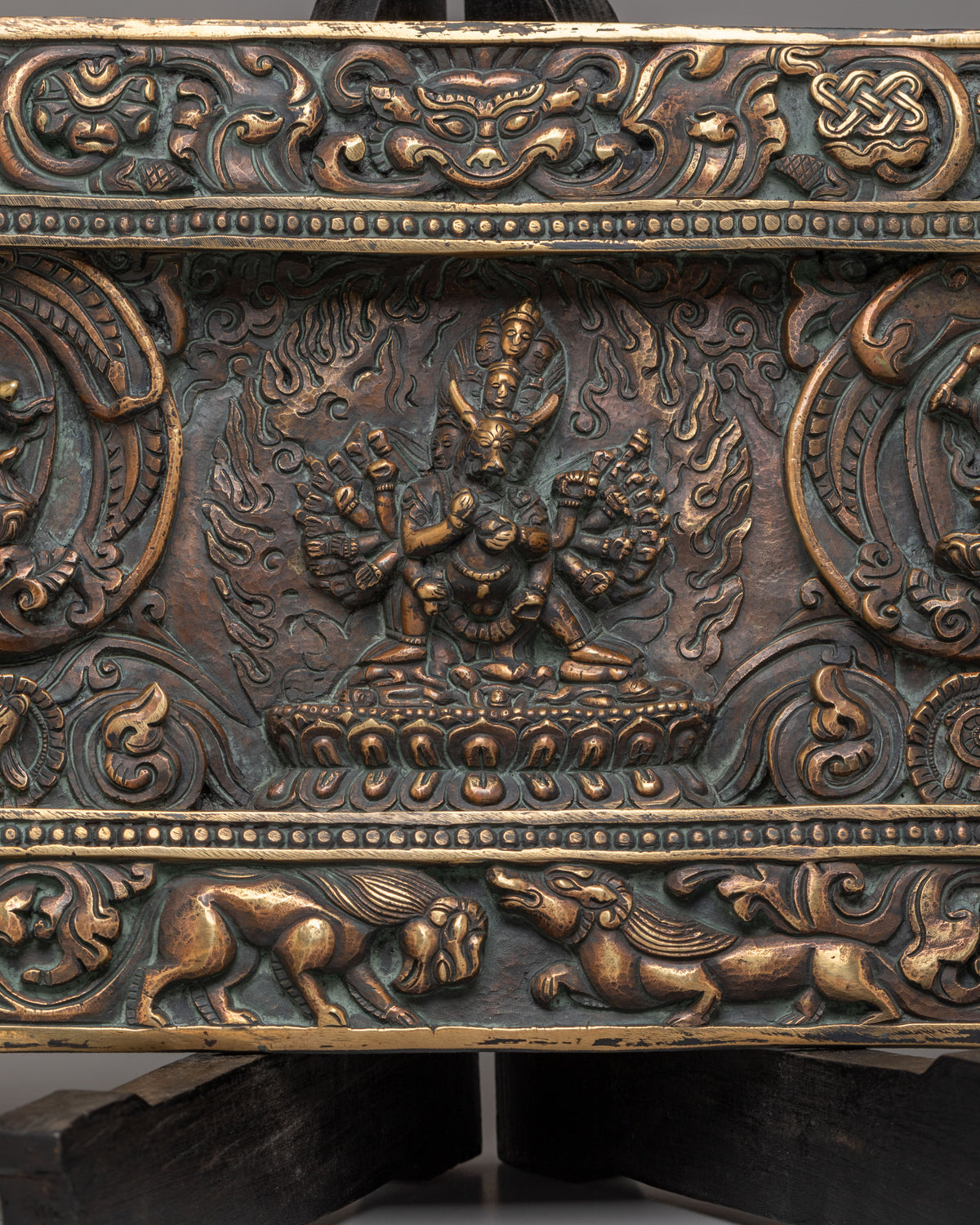 Traditional Decorative Stand For Home | Handmade Crafted Artwork