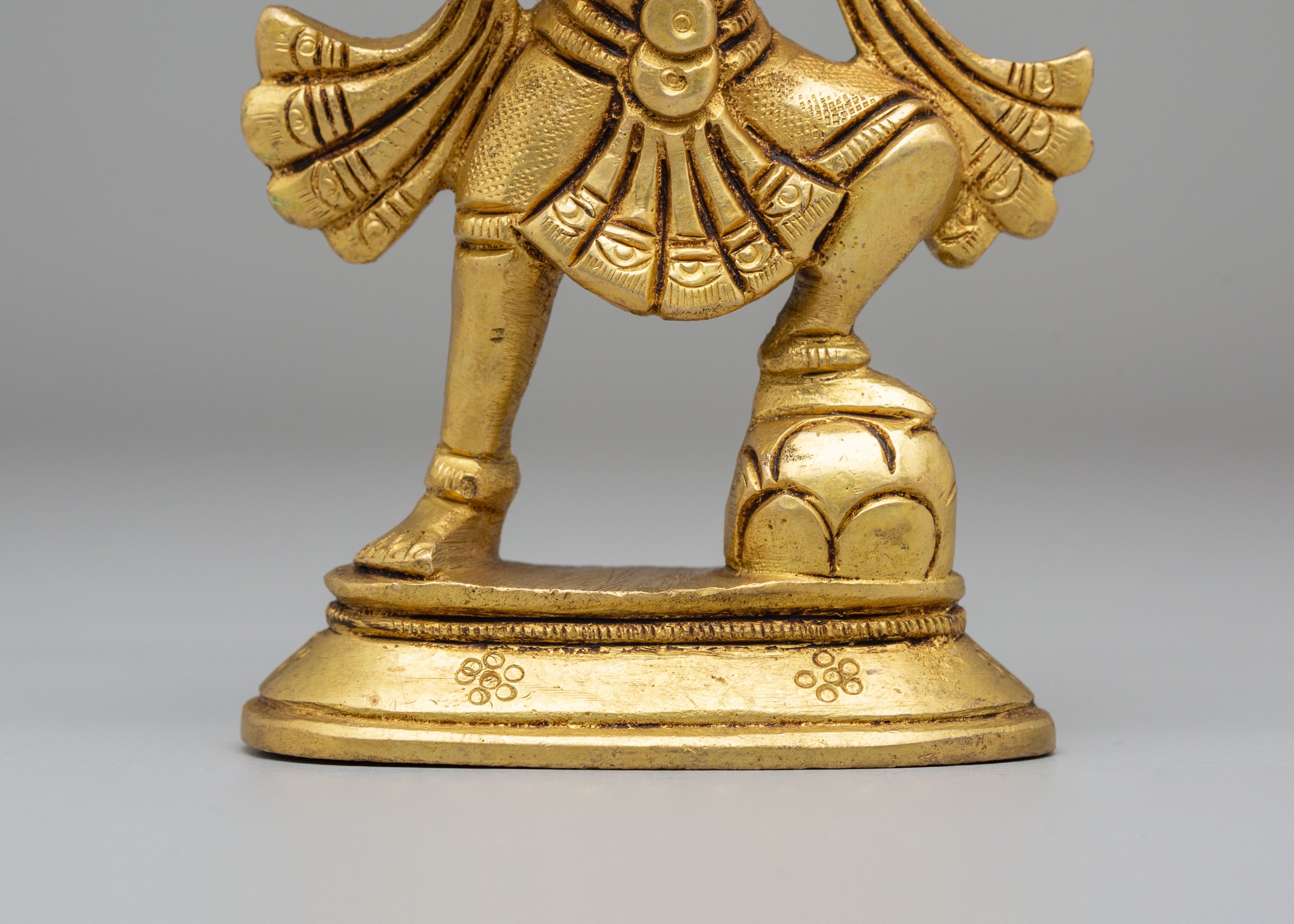Handcrafted Hanuman Deity Statue | Hindu God Sculpture for Spiritual Decor
