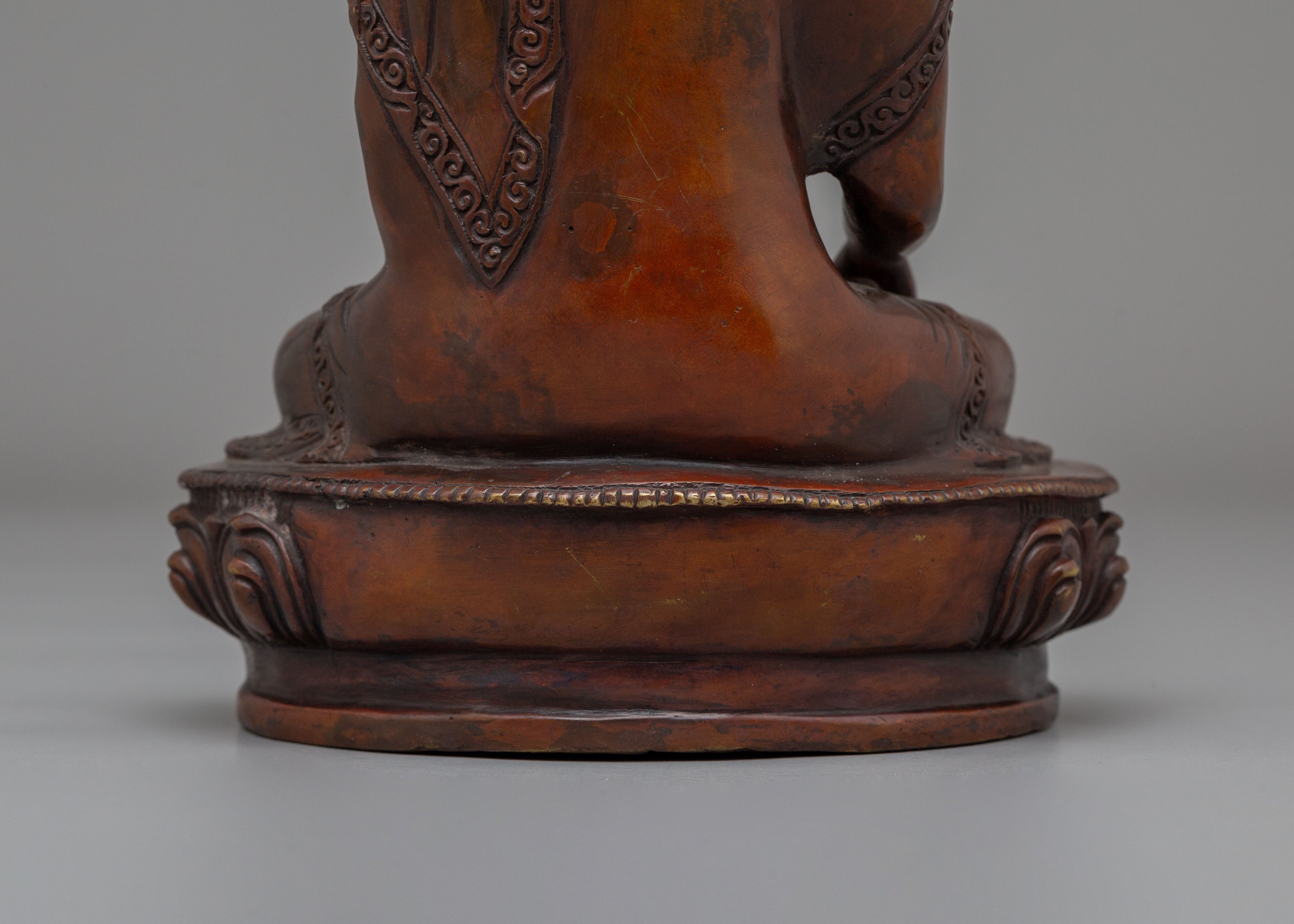 Buddhist Ritual Shakyamuni Buddha Statue | Traditional Artwork for Altar Decor