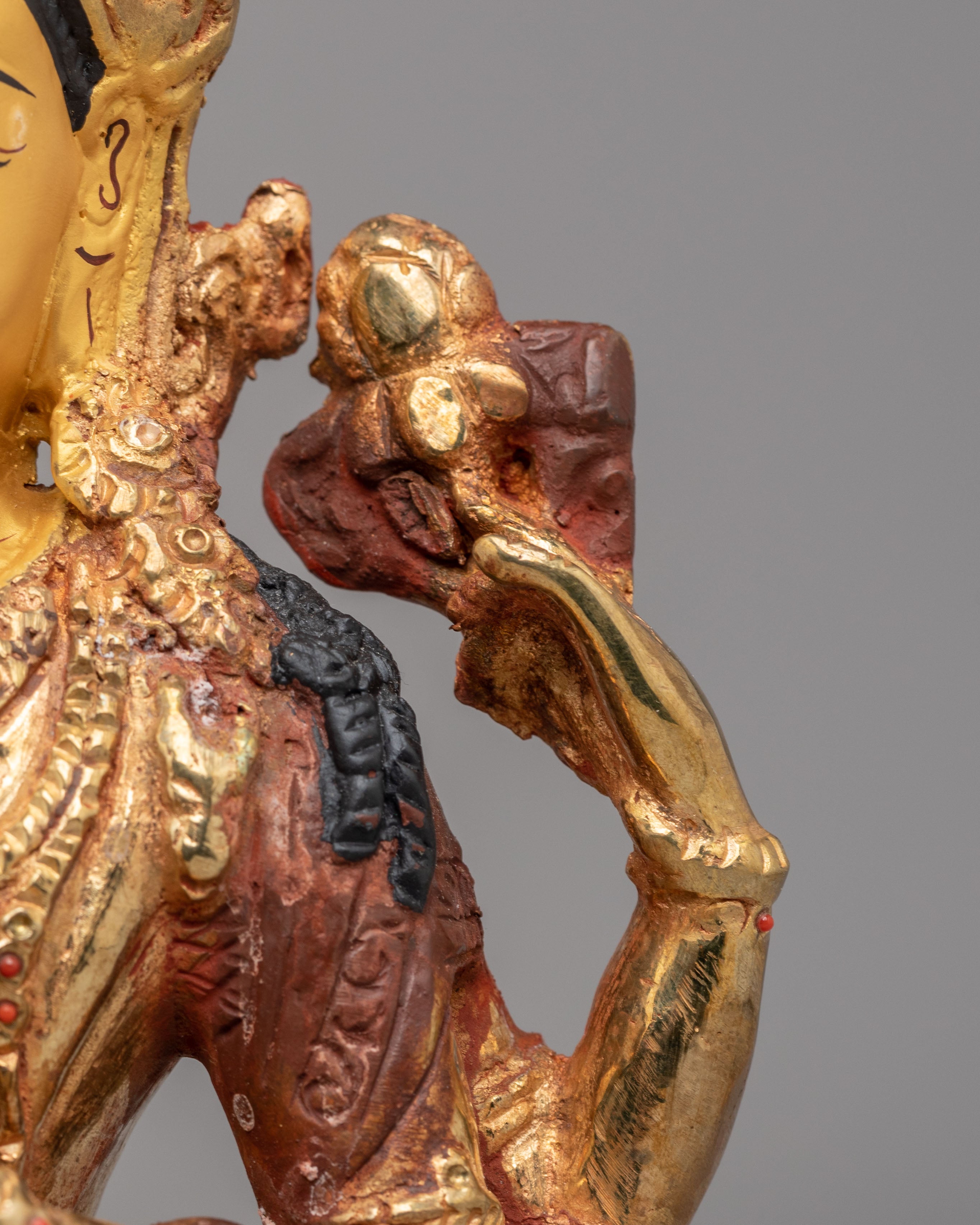 Buddhist Chenrezig Statue | Handcrafted Copper Statue for Meditation