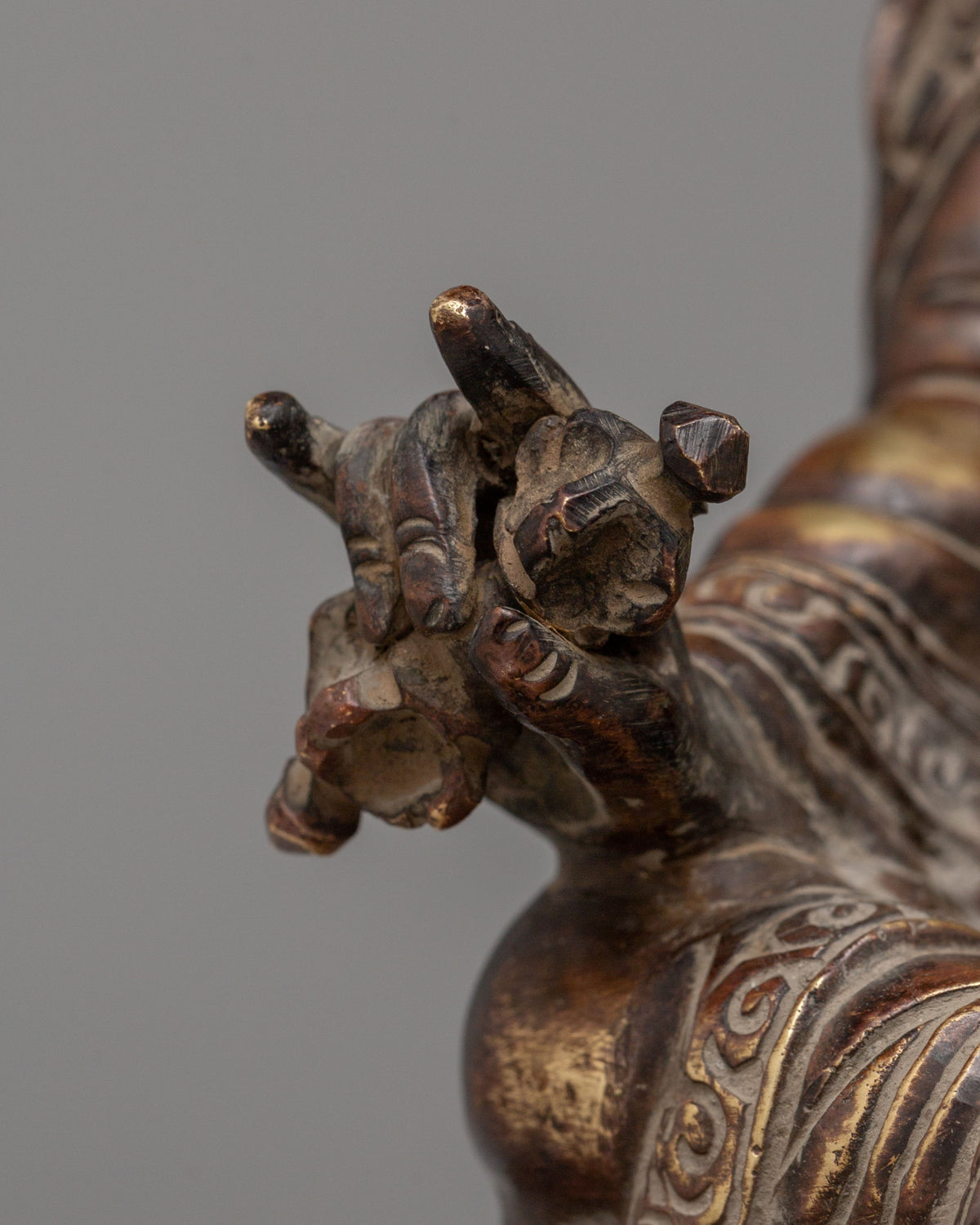Tibetan Spiritual Guru Rinpoche Statue | Symbol of Wisdom & Compassion