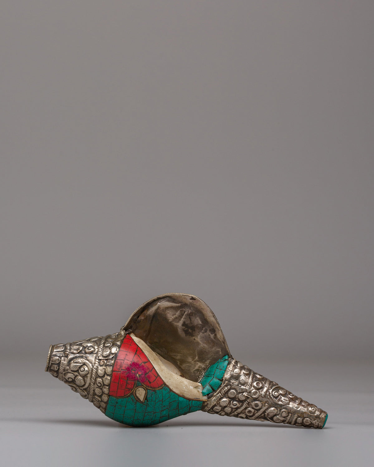 Traditional Buddhist Conch | Buddhist Ritual Trumpet for Puja
