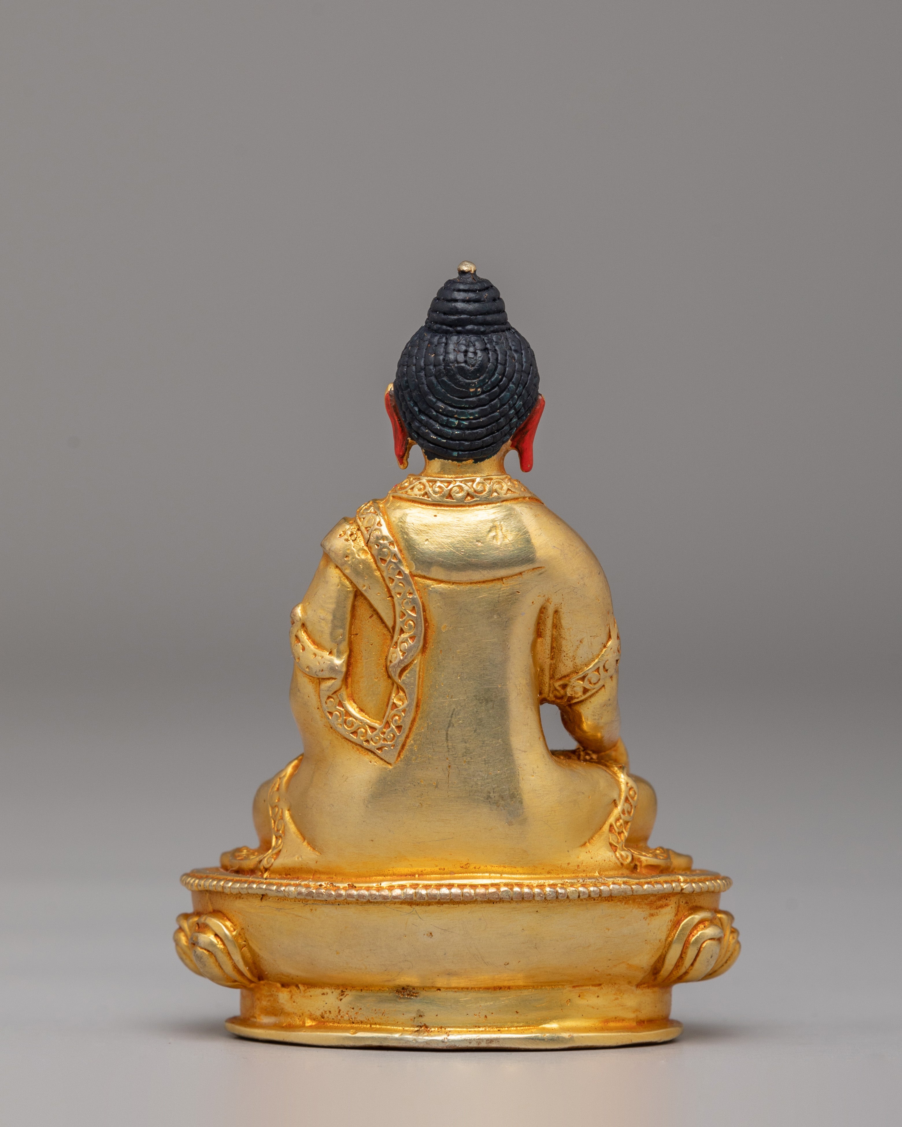 Golden Shakyamuni Buddha Statue | Symbol of Enlightenment & Peace