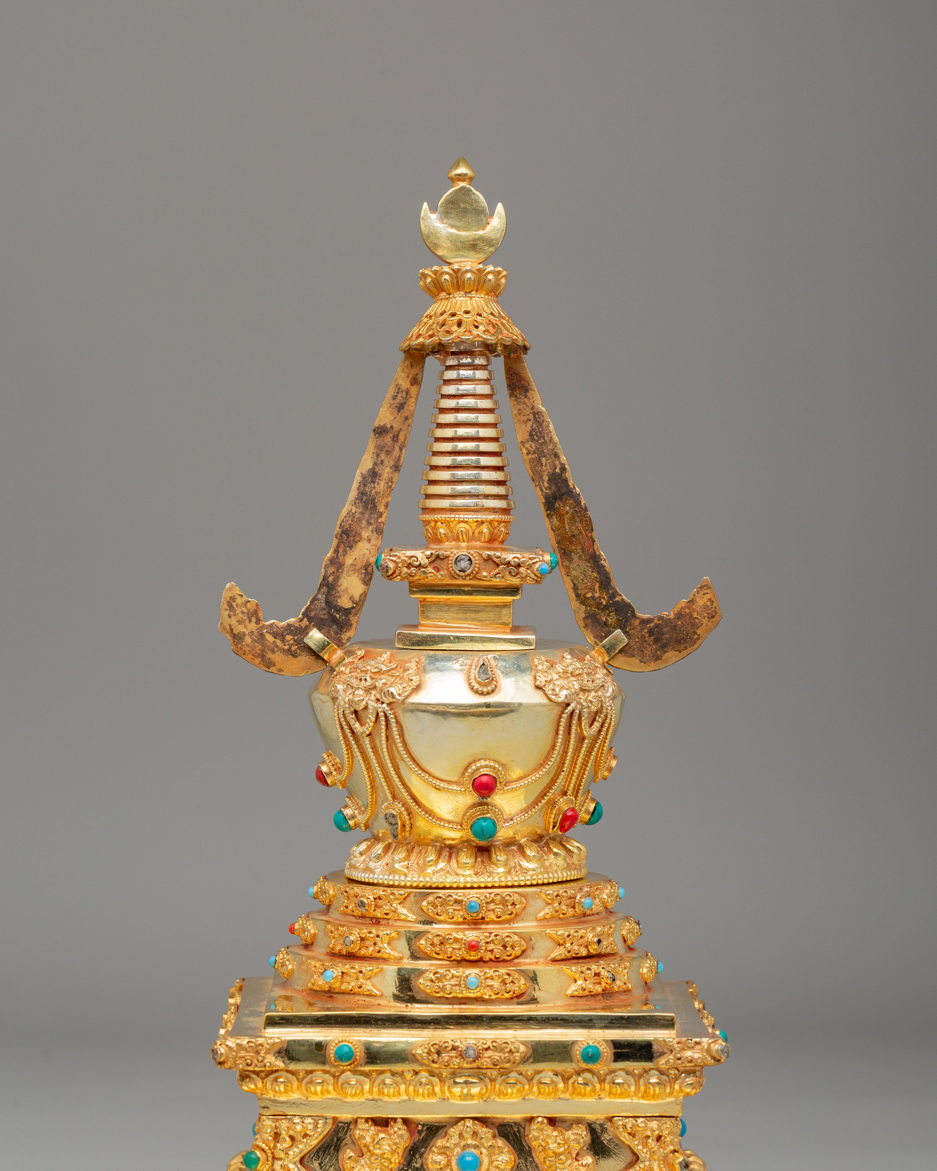 Traditional Buddhist Namgyalma Chorten | Tibetan Spiritual Shrine Art