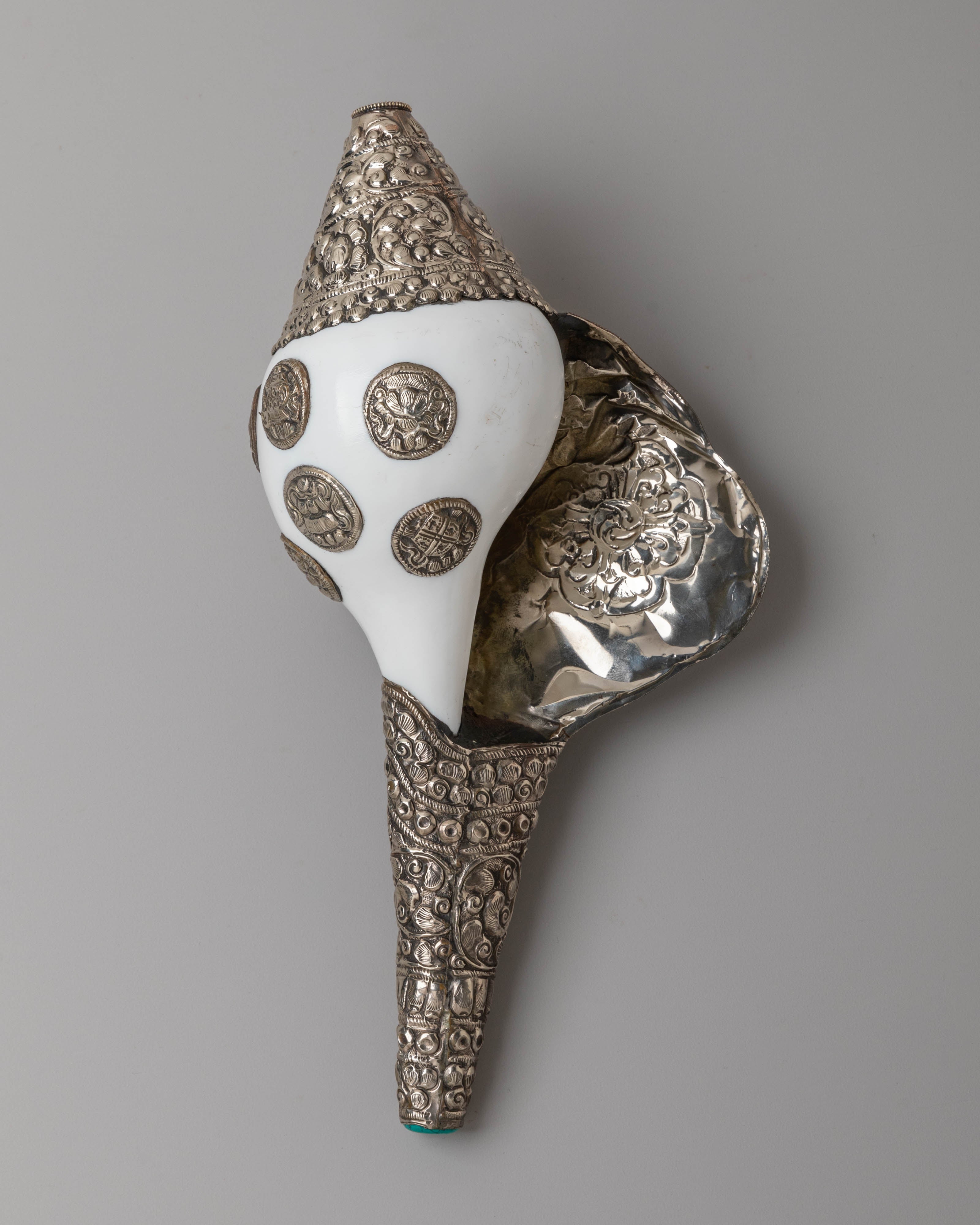 Buddhist Handcrafted Conch | Vajrayana Ritual Instrument