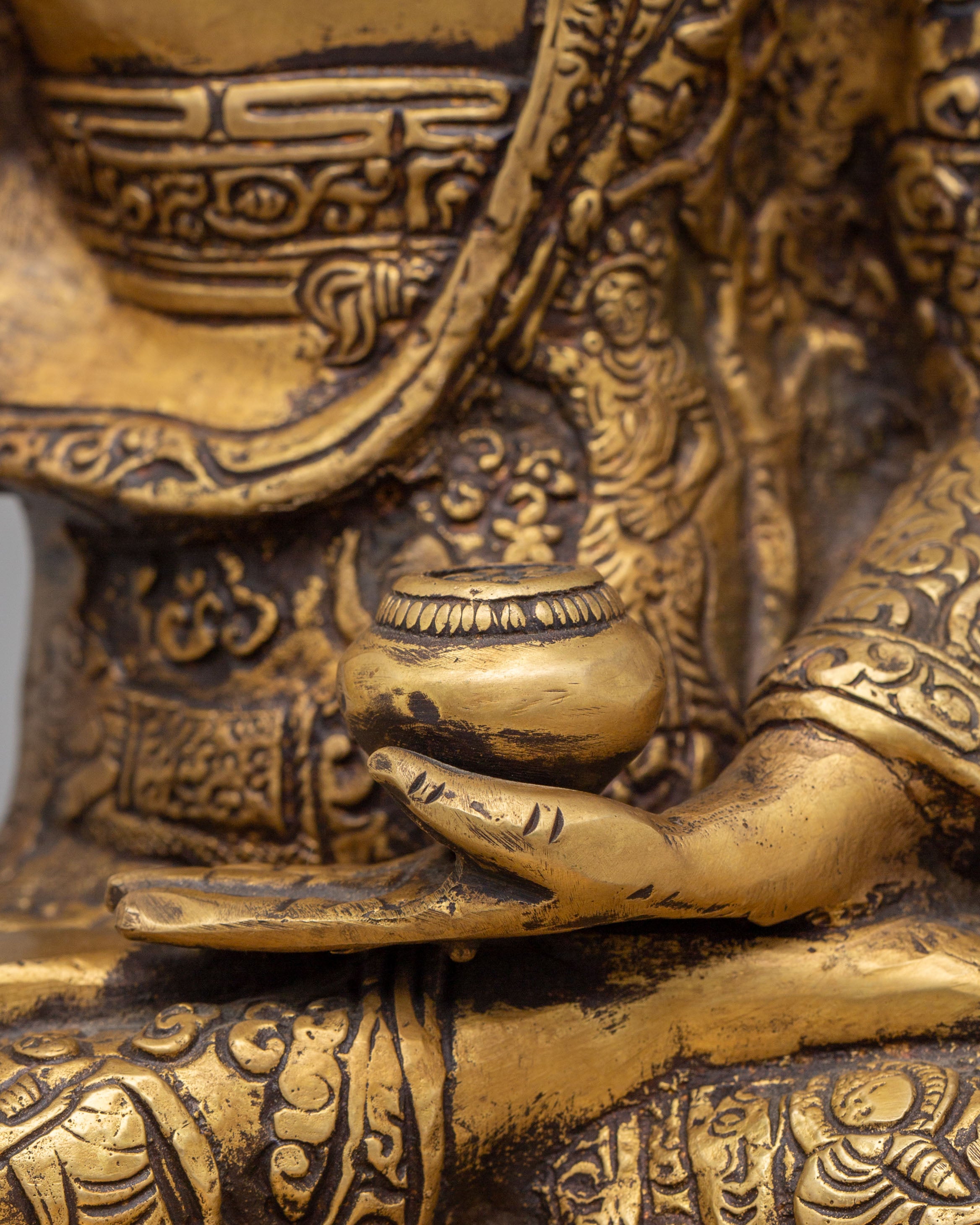Shakyamuni Buddha Enlightenment Figurine | Handcrafted Brass Statue for Meditation
