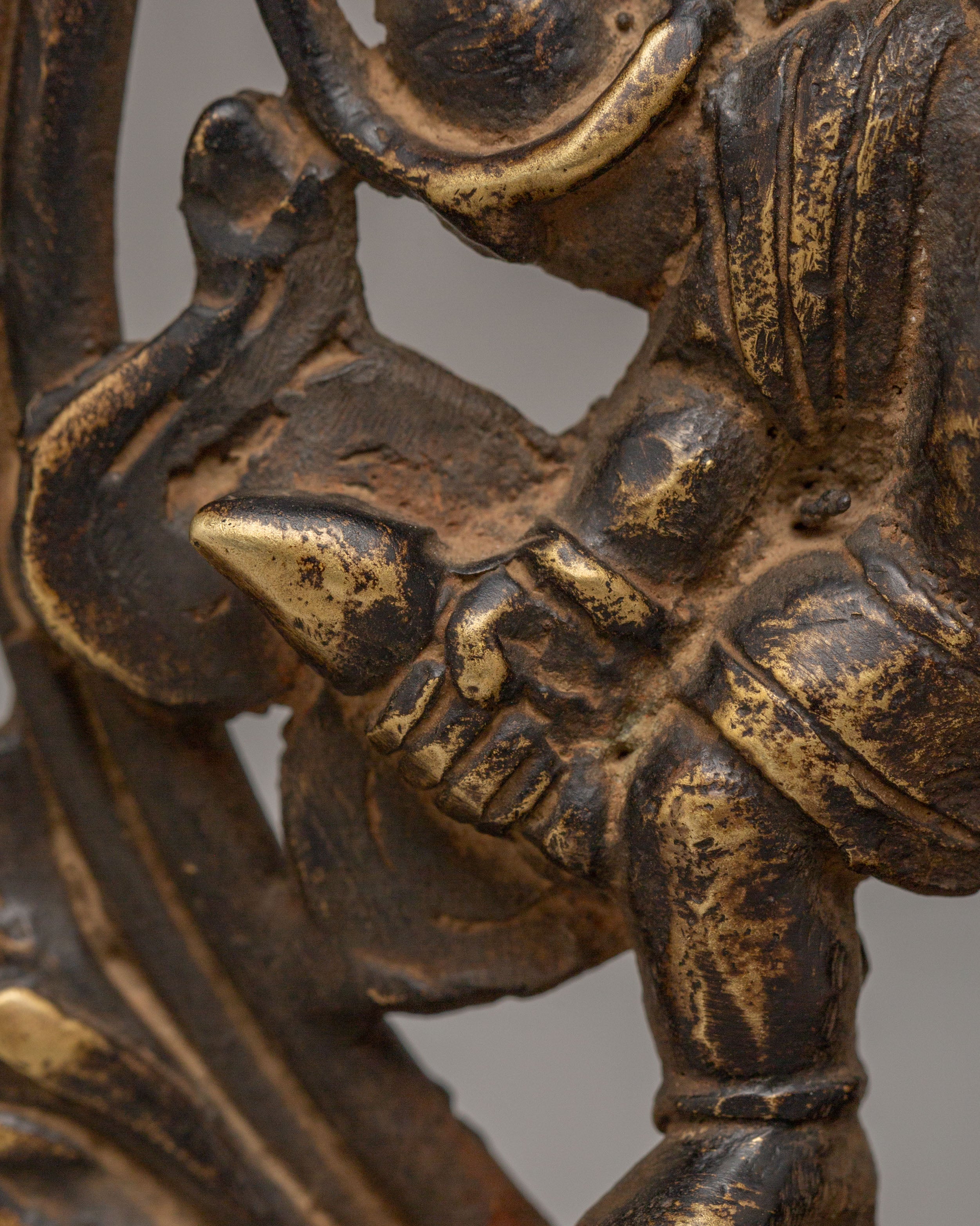 Sacred Ganapati Sculpture | Traditional Nepalese Artwork