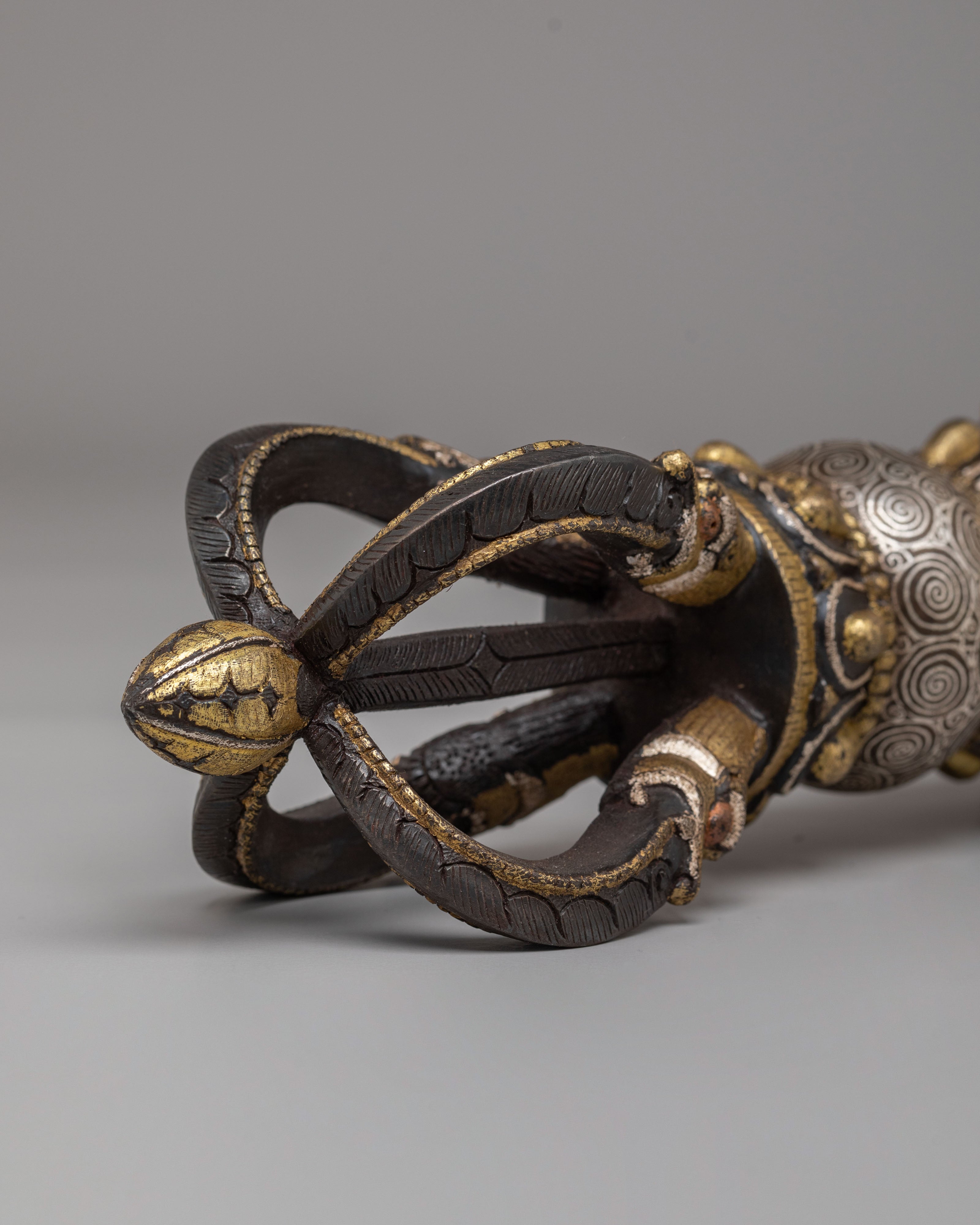 Himalayan Tibetan Vajra | Ritual Thunderbolt