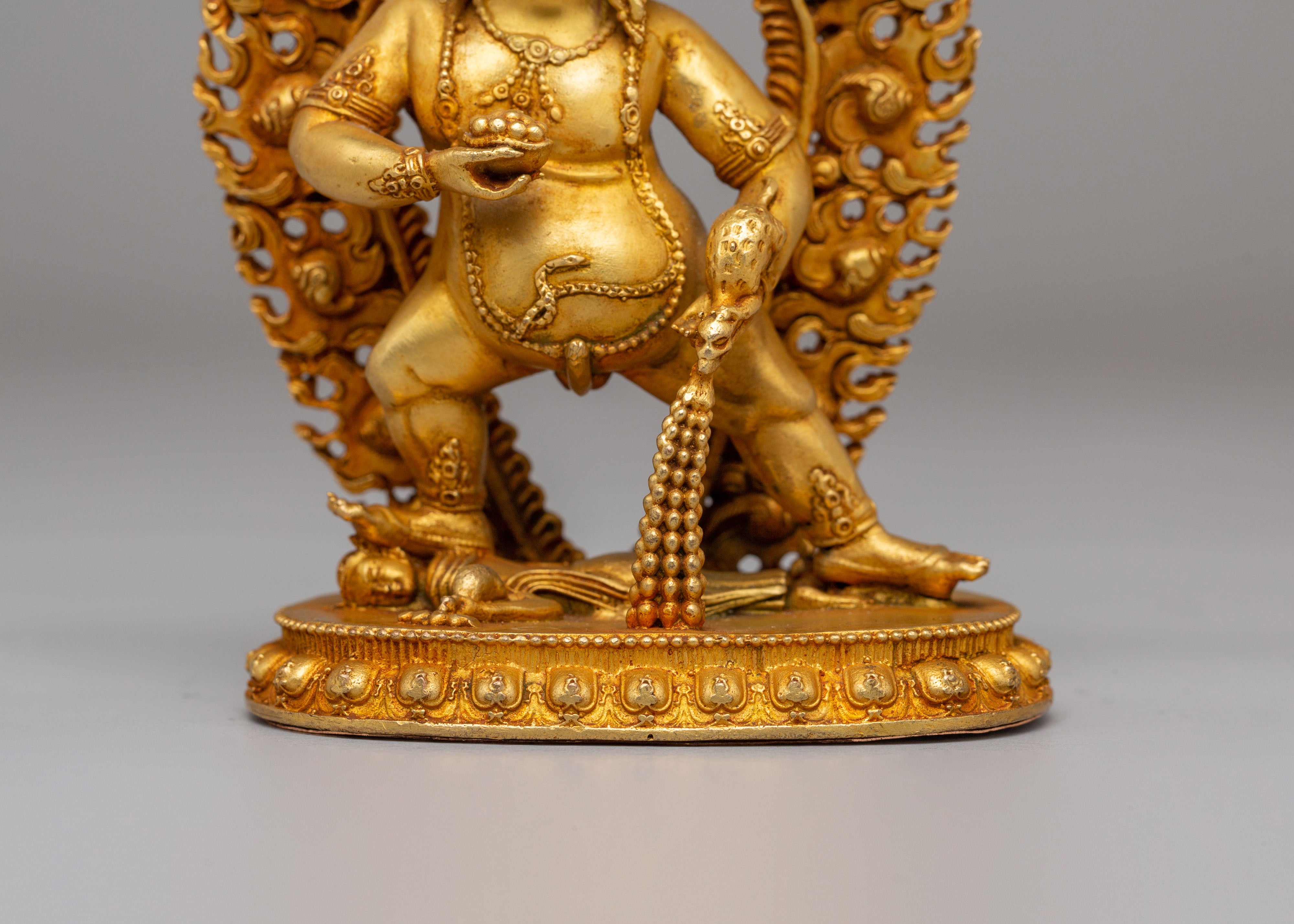 Black Dzambhala Protector Deity Statue | Tibetan Wealth Deity