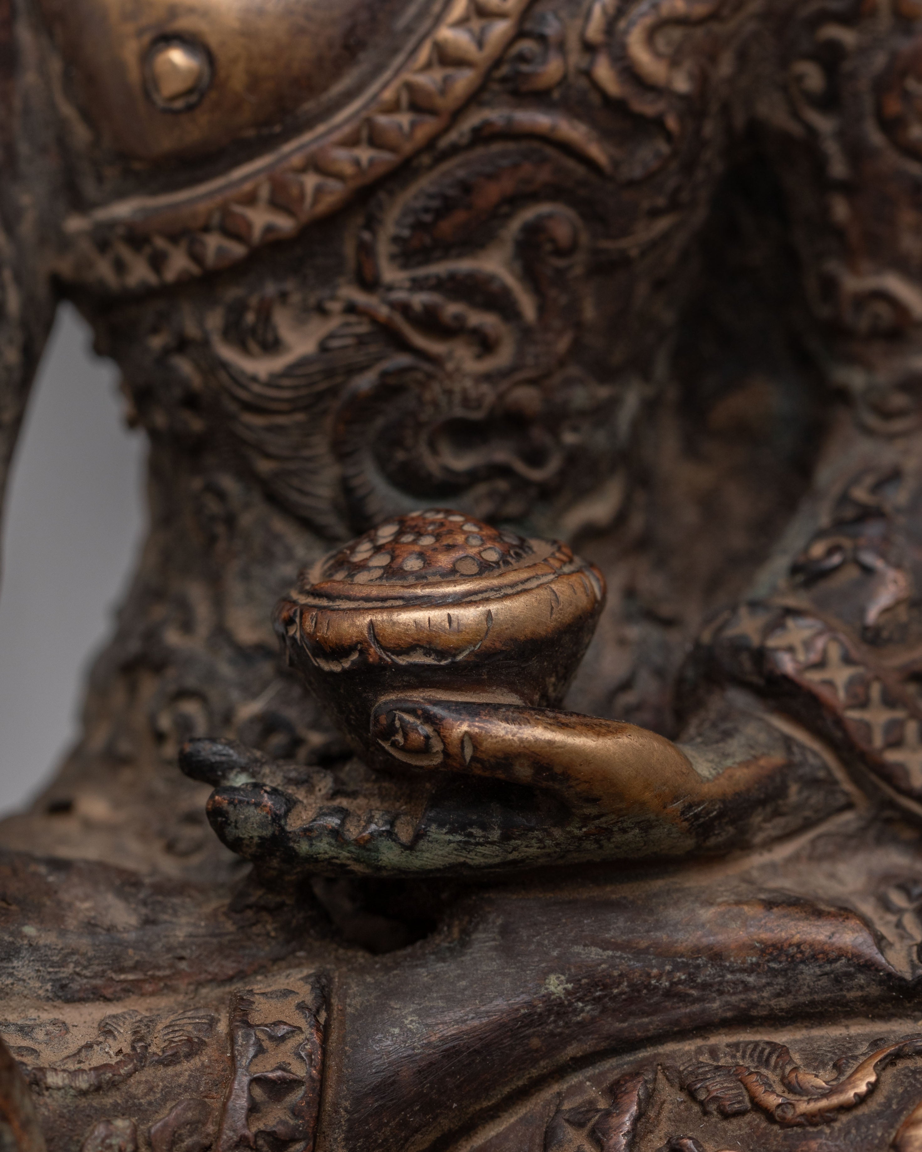 Shakyamuni Buddha Spiritual Figurine | Antique-Finished Gold-Plated Statue