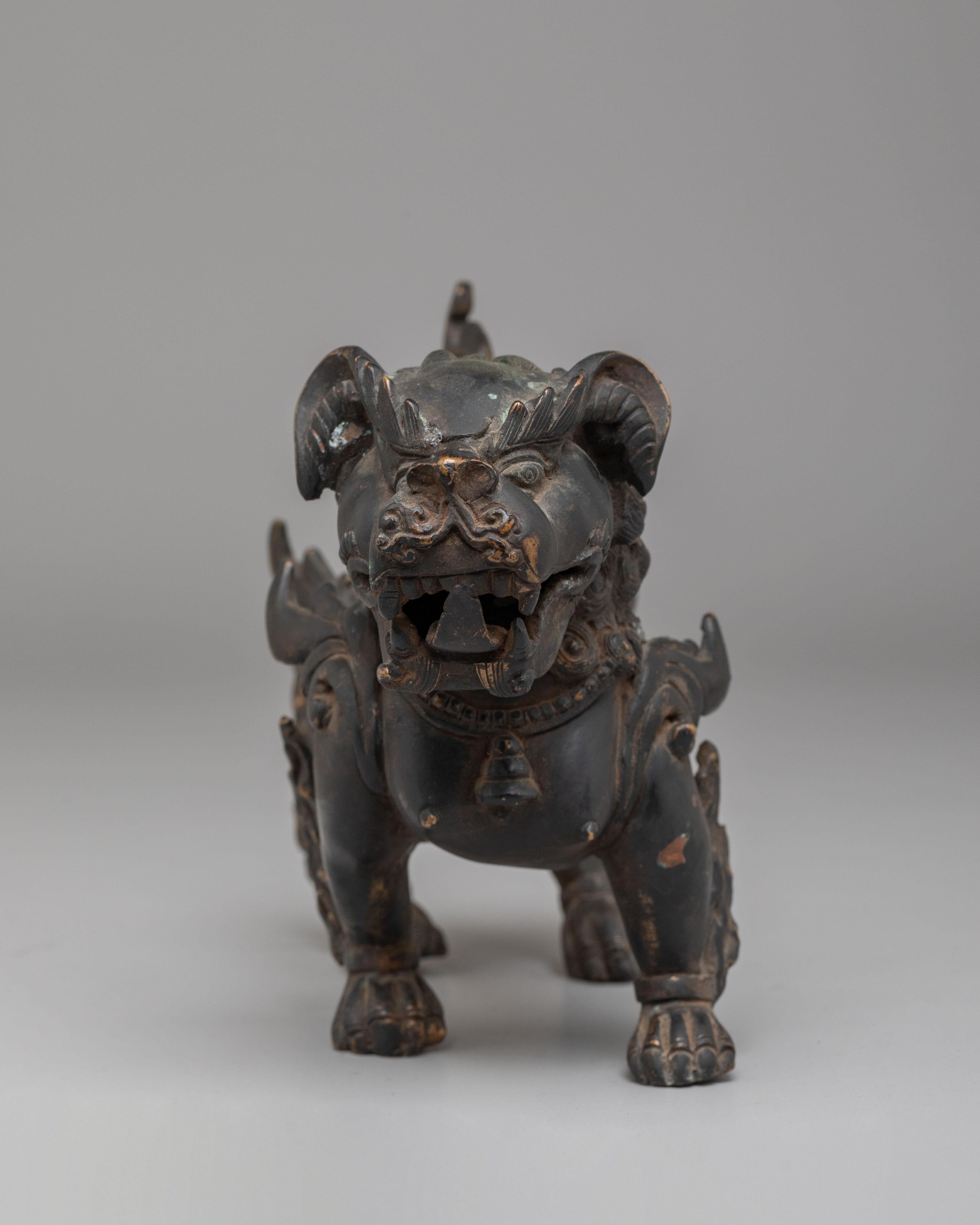 Buddhist Guardian Lion Statue Set: Symbol of Protection & Strength