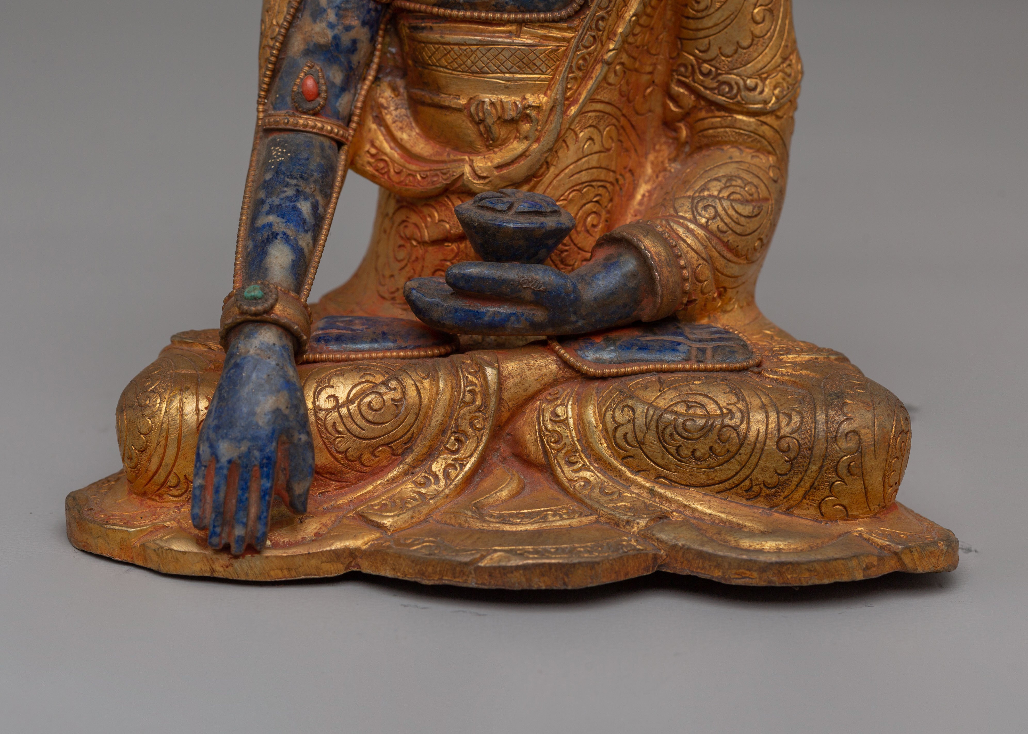 Sacred Crown Shakyamuni Buddha Statue | Handmade Buddhist Deity Sculpture