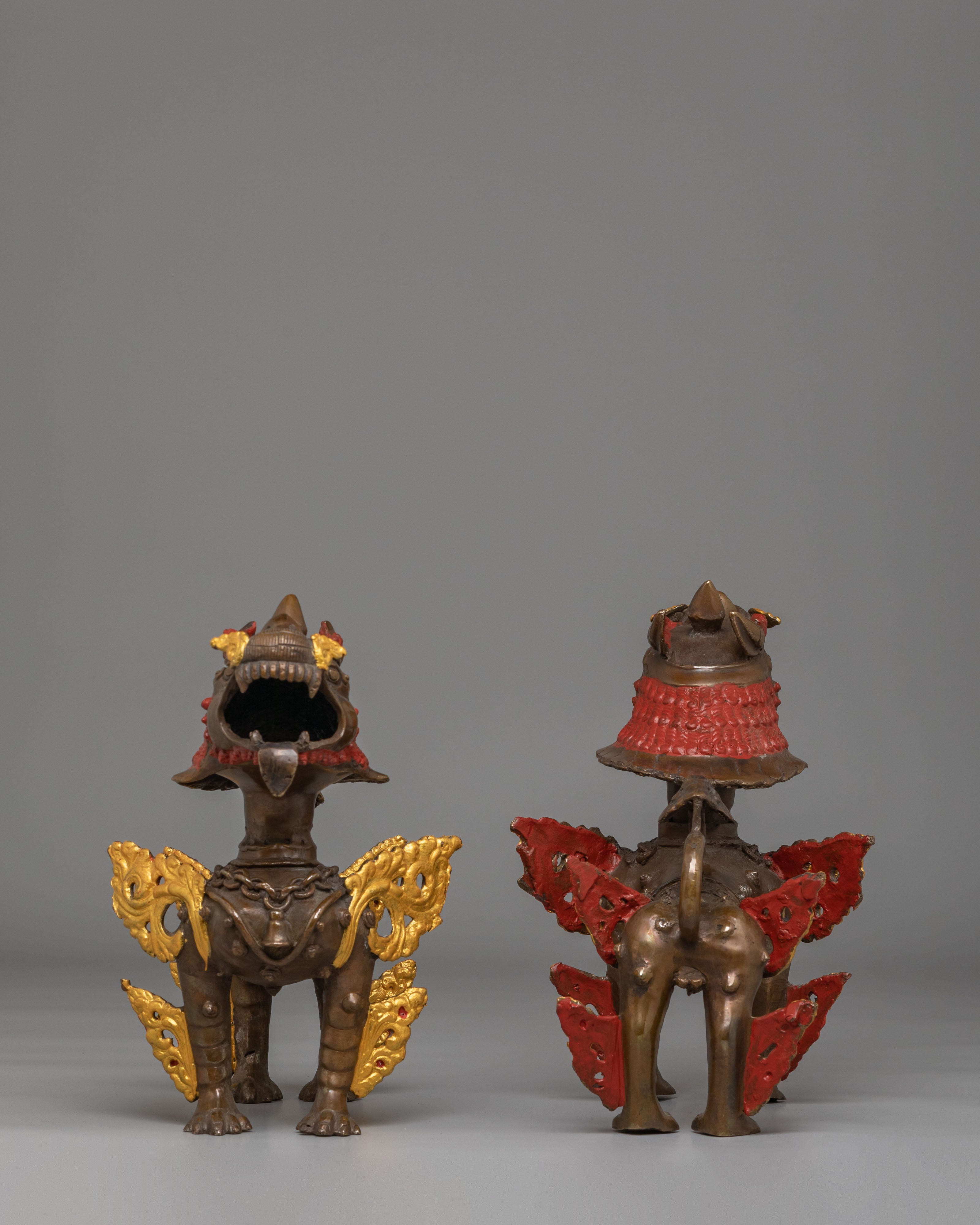 Himalayan Guardian Lion Statue Pair | Symbolic Lion Figurine Set for Spiritual Decor