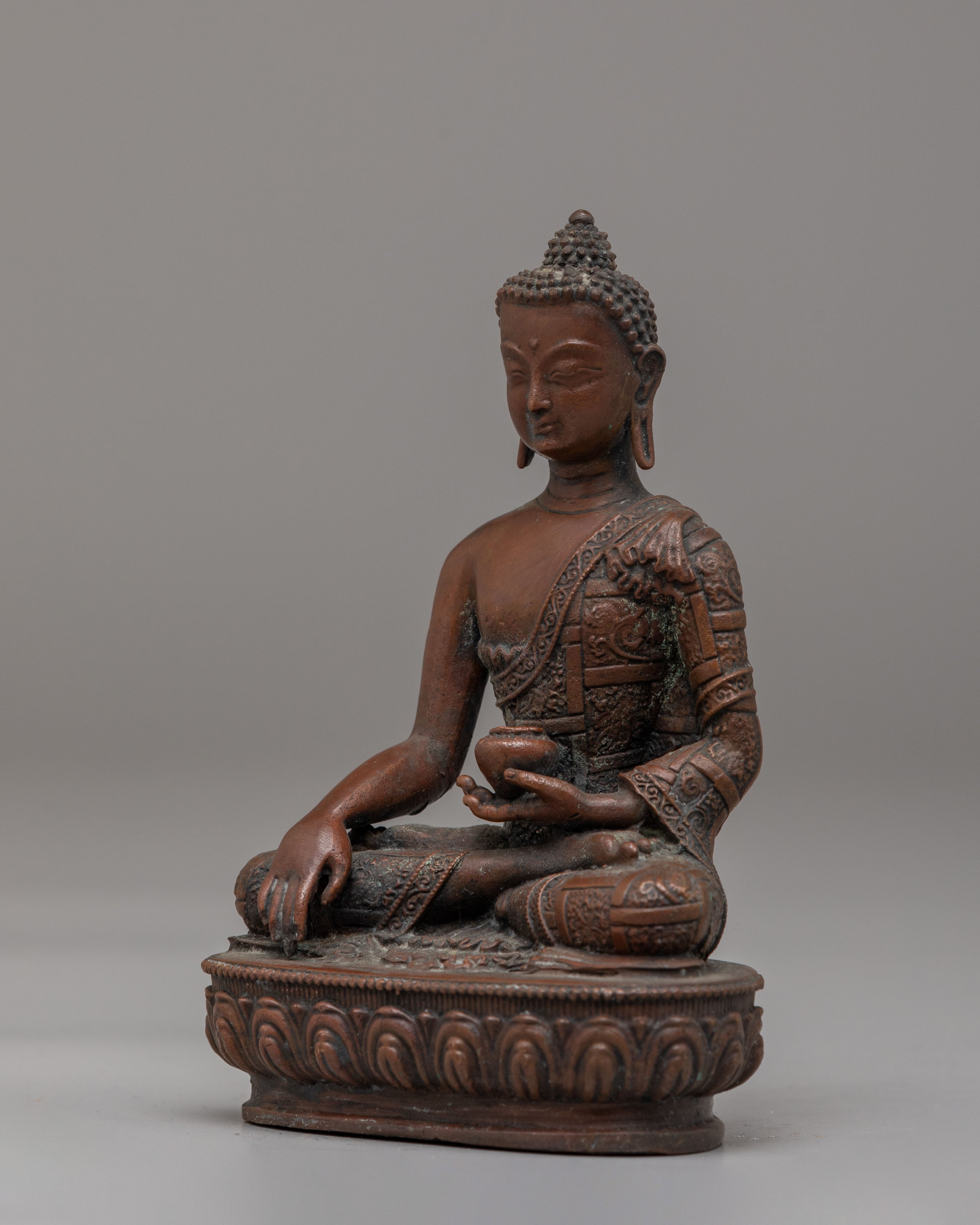 Enlightenment Shakyamuni Buddha Figurine | Oxidized Copper Sculpture