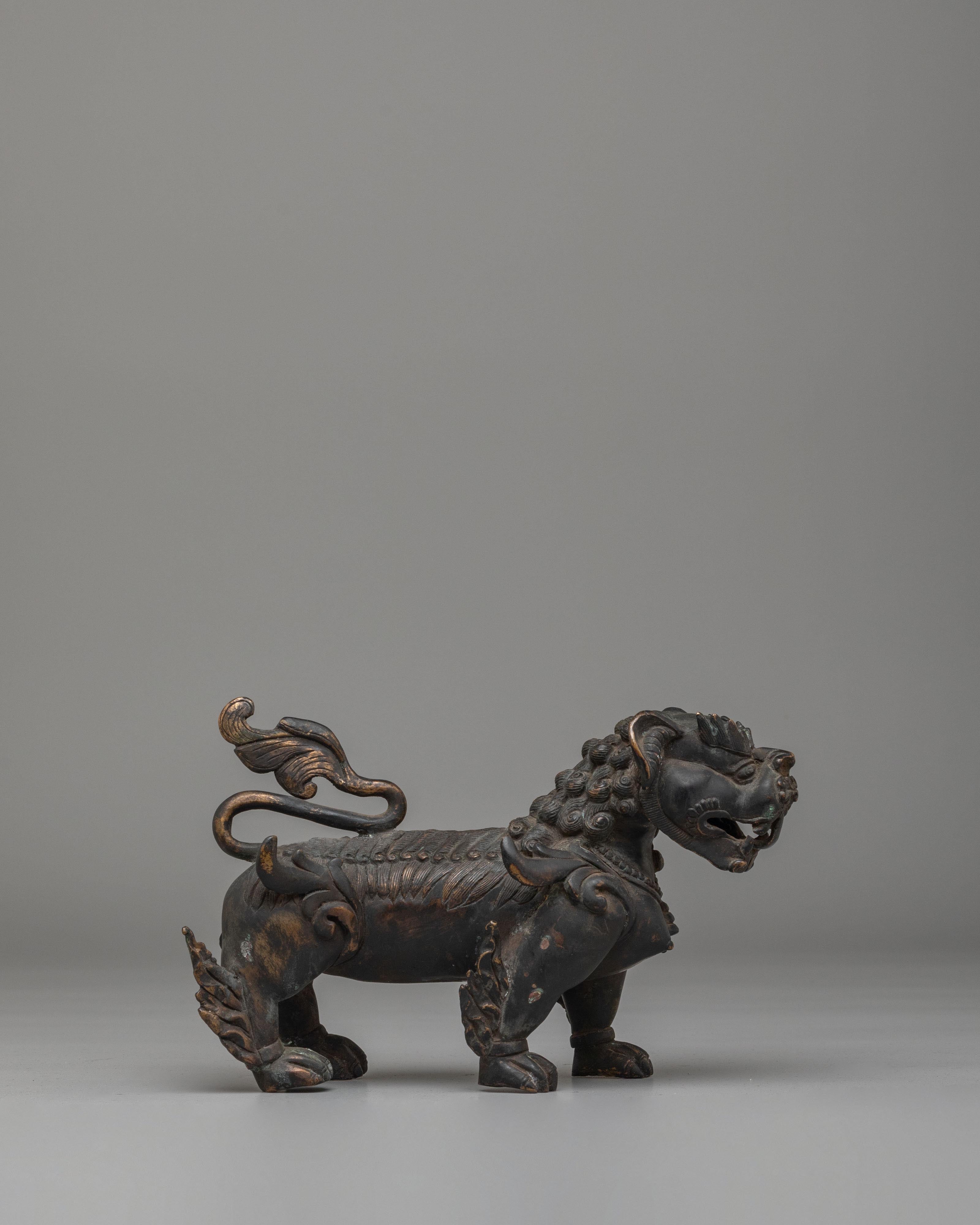 Buddhist Guardian Lion Statue Set: Symbol of Protection & Strength