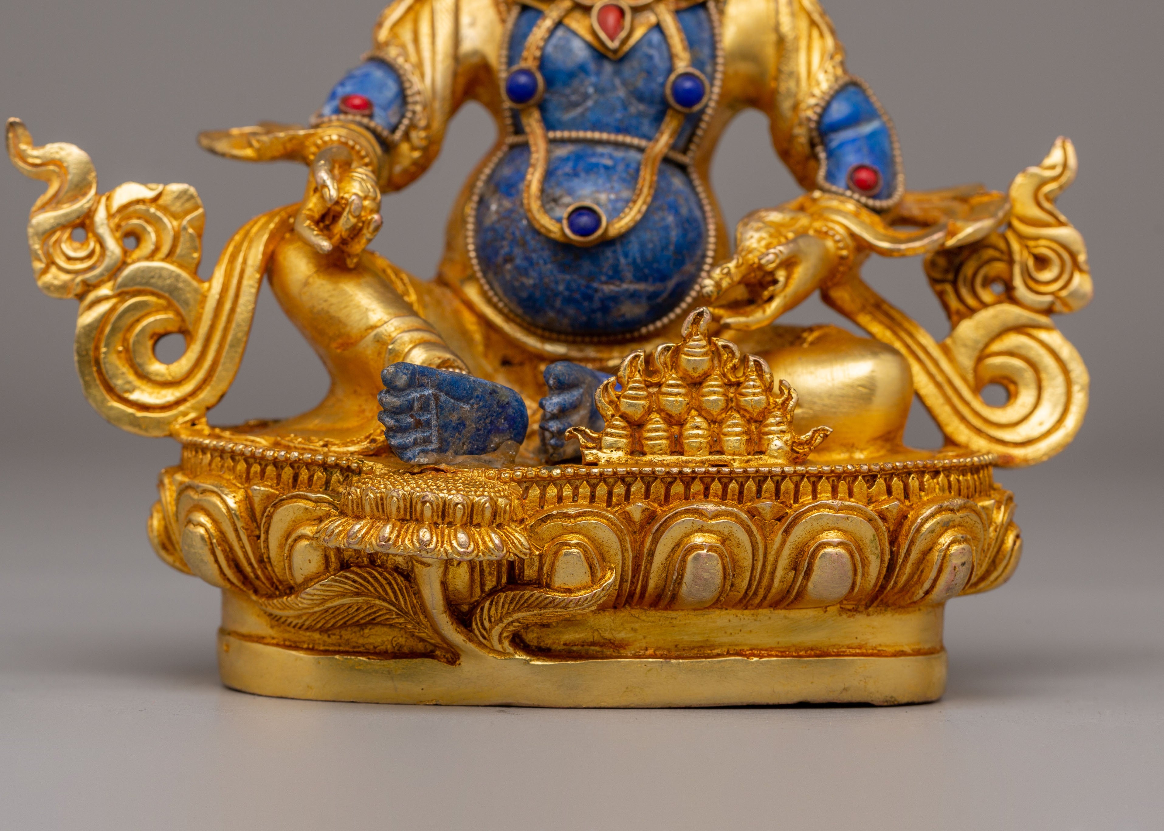 Sacred Dzambhala Deity Statue | Tibetan Wealth Deity