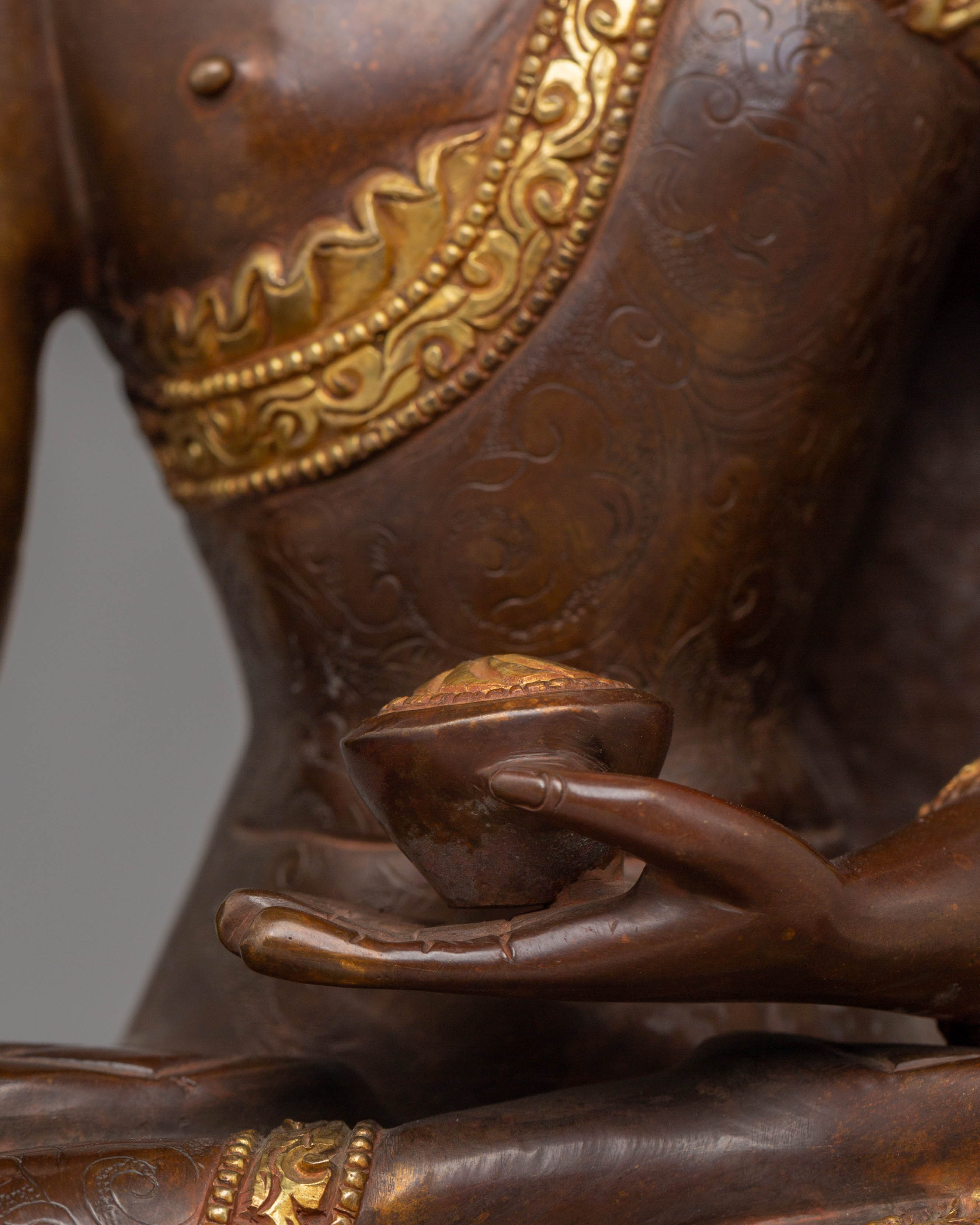 Buddha Shakyamuni Divine Statue | Sacred Copper & Gold-Plated Sculpture