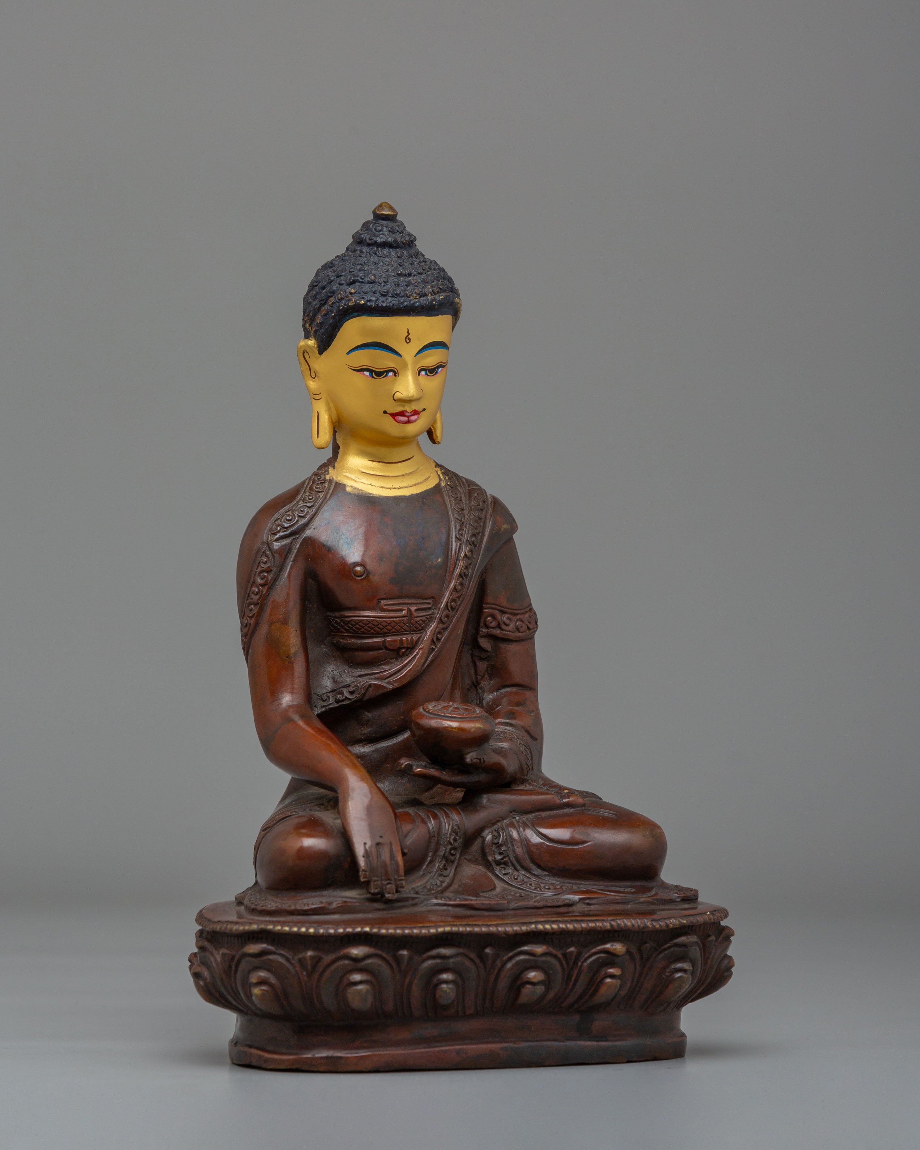 Buddhist Ritual Shakyamuni Buddha Statue | Traditional Artwork for Altar Decor