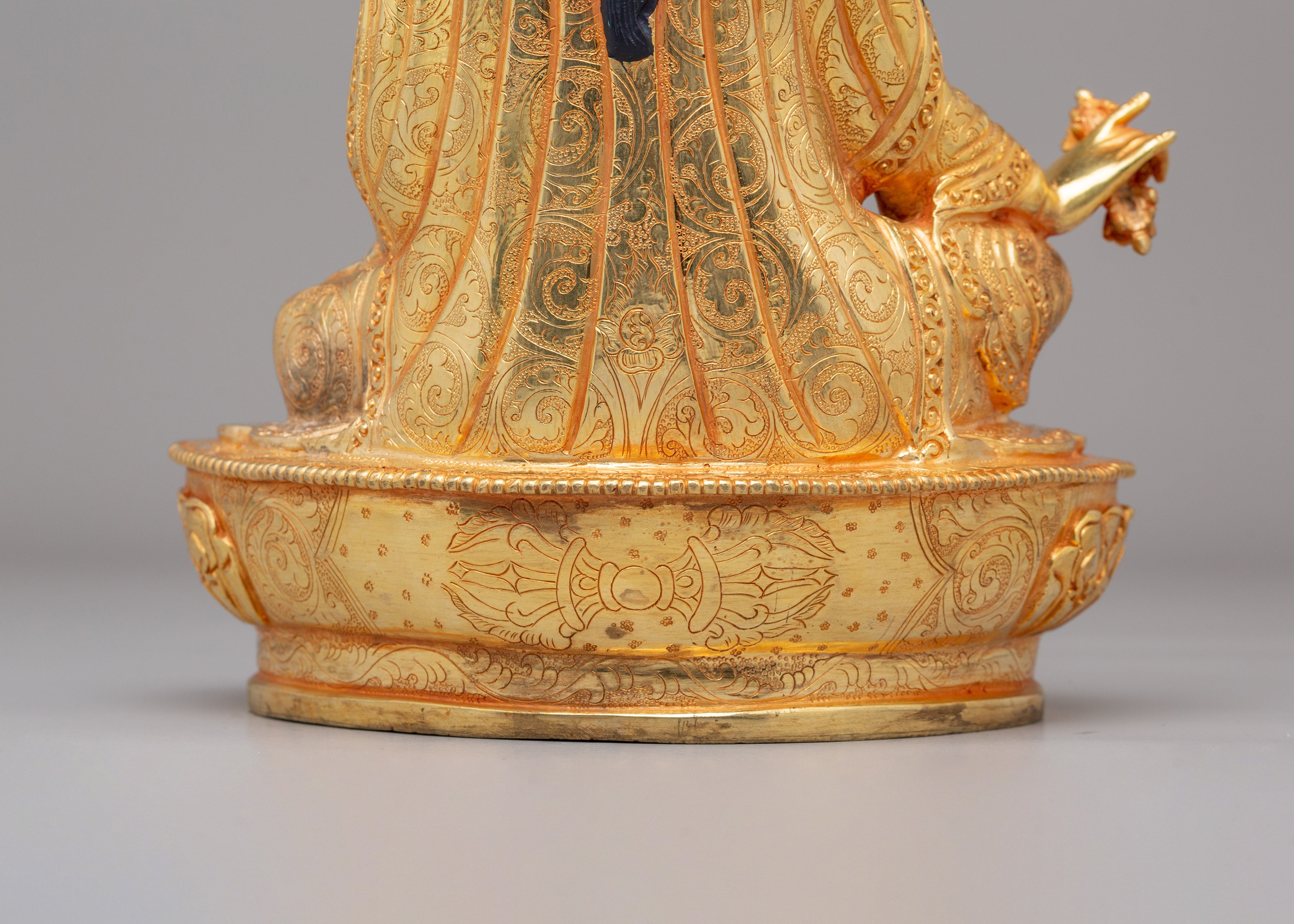 Golden Guru Rinpoche Statue | Traditional Artwork