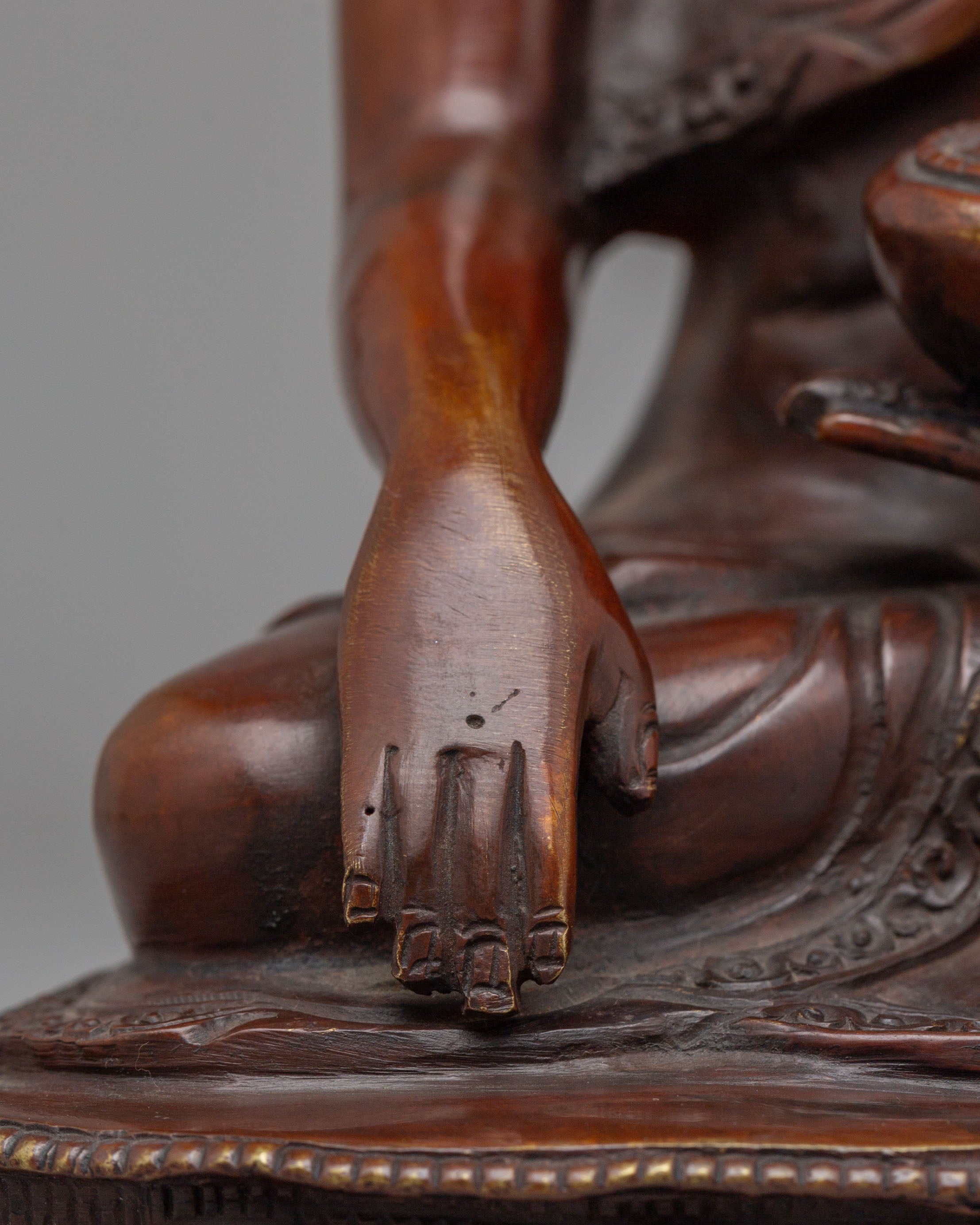 Buddhist Ritual Shakyamuni Buddha Statue | Traditional Artwork for Altar Decor