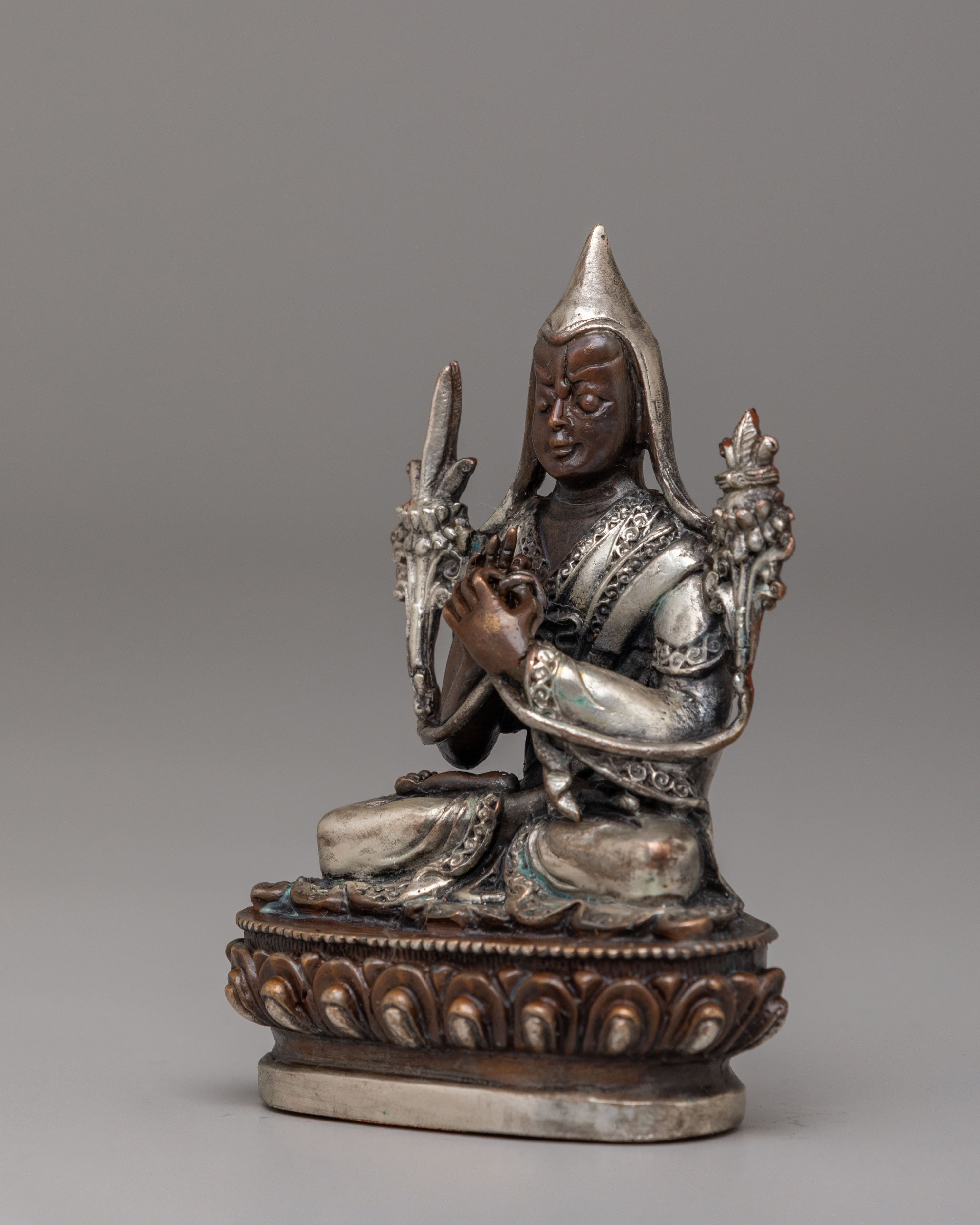 Traditional Tibetan Tsongkhapa Statue | Spiritual Decor